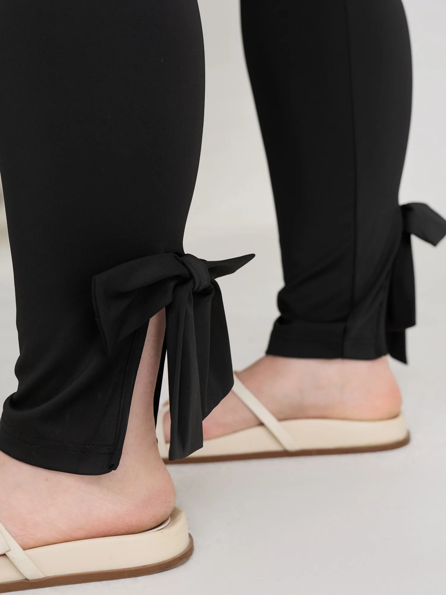 Stretchy Split Tie Hem Leggings - Image 5