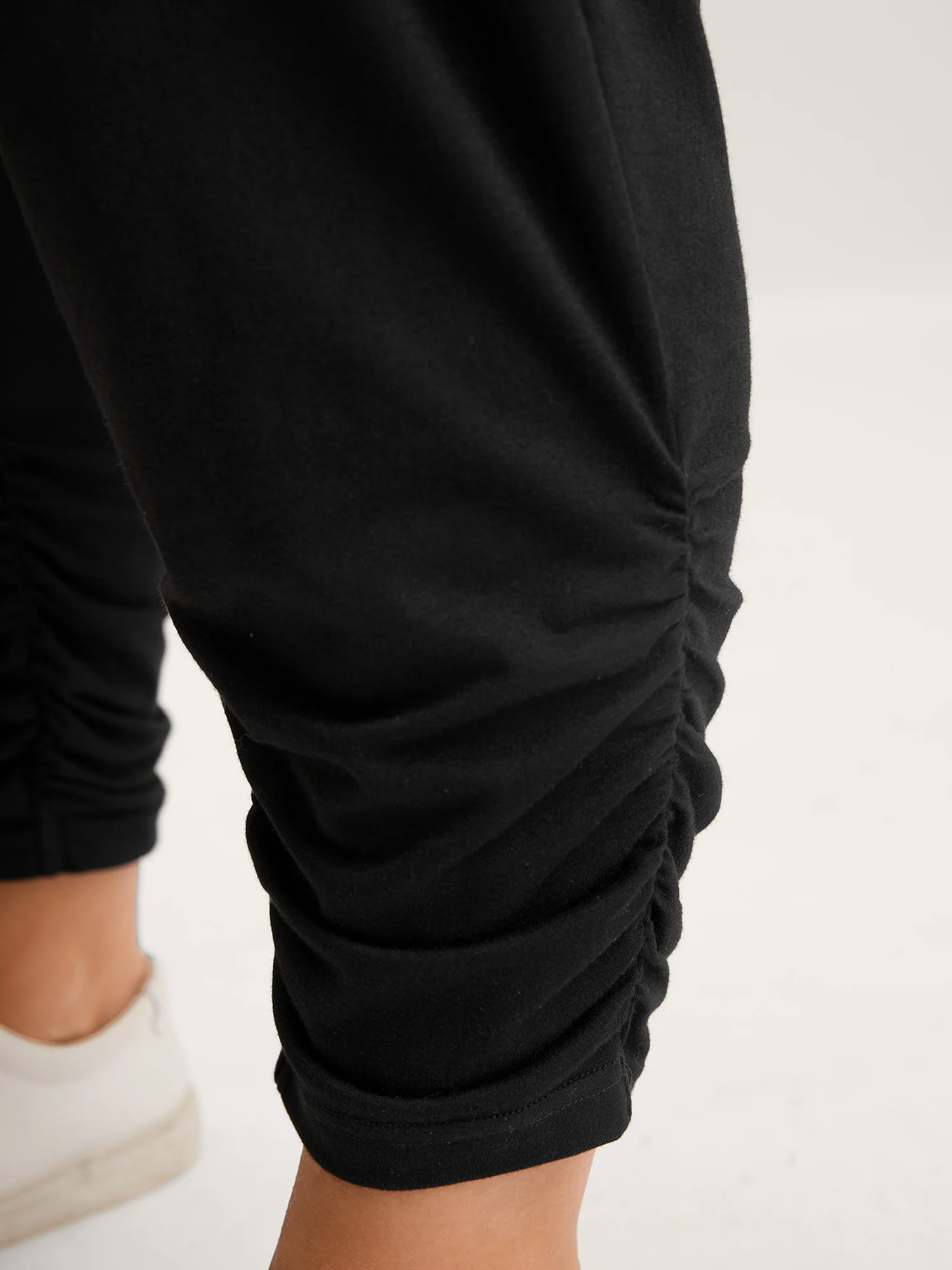 Stretchy Straight-Leg Gathered Hem Pants - Image 2
