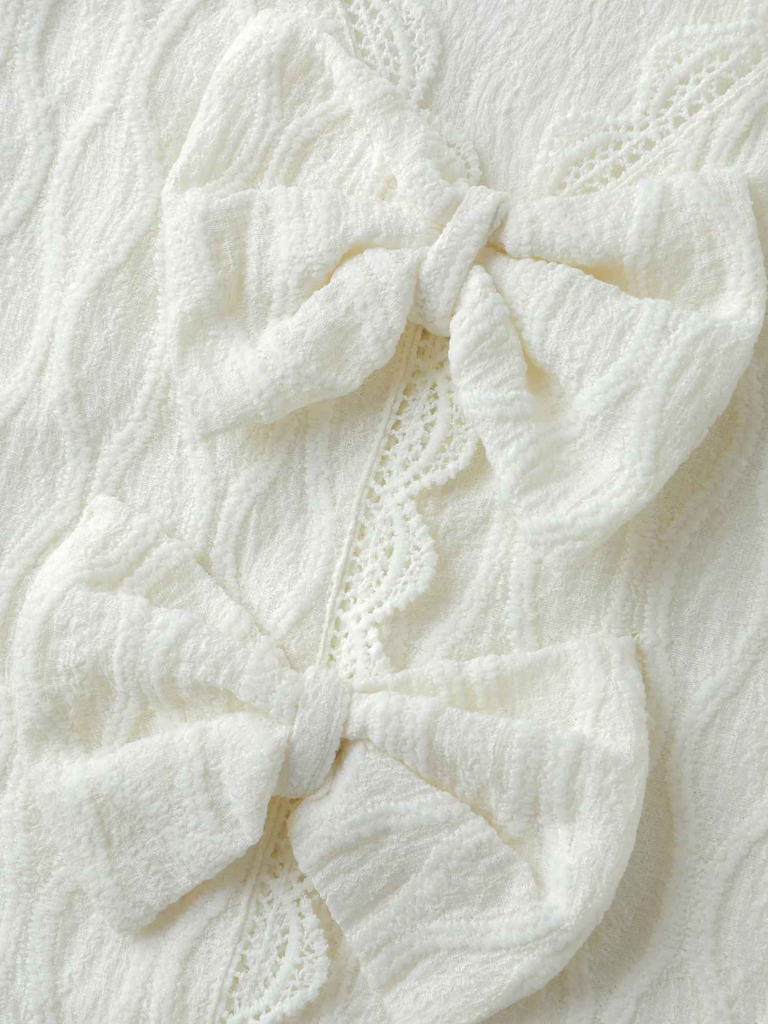 Stretchy Textured Back Bowknot Cut-Out Top - Image 7