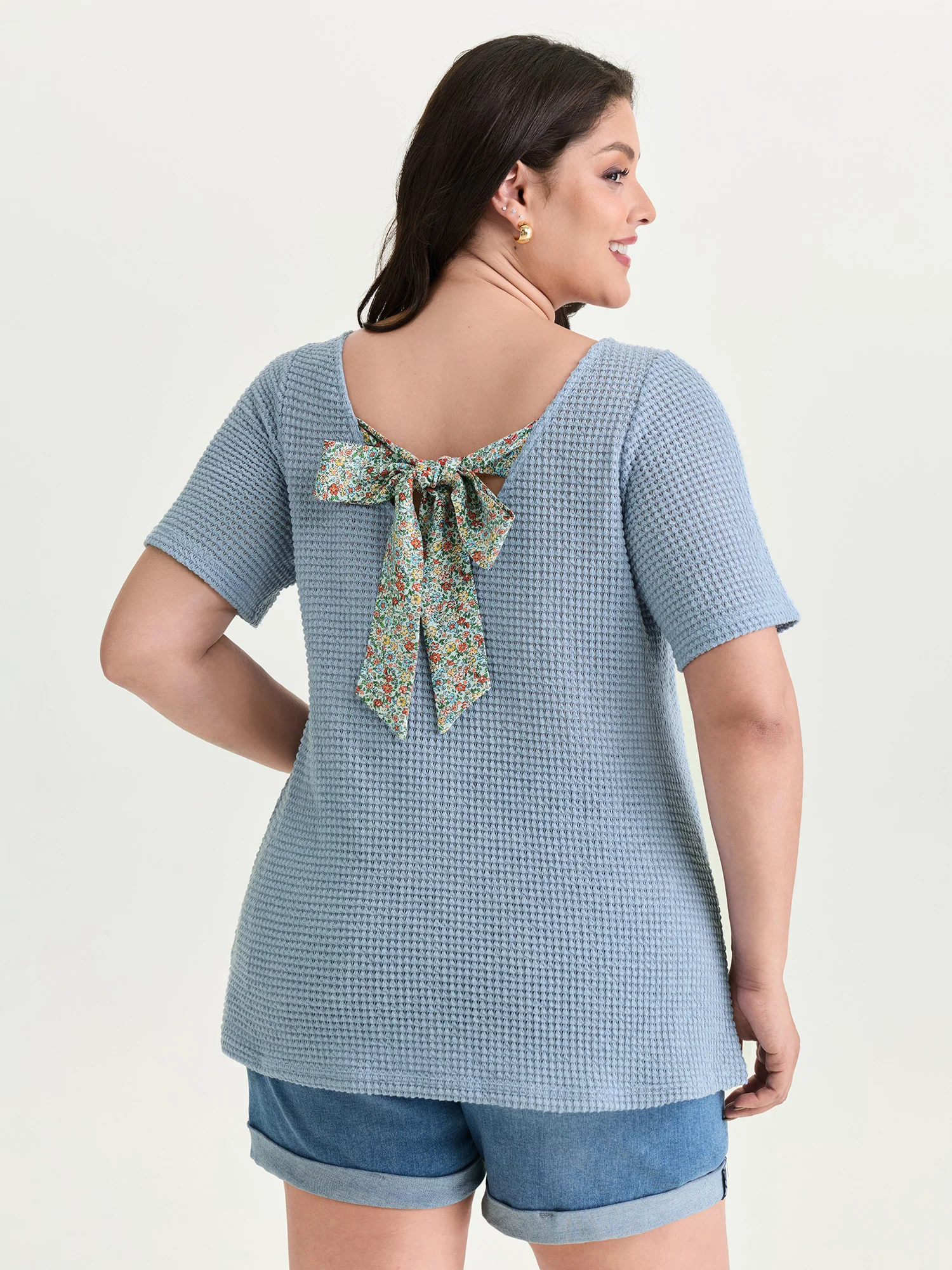 Stretchy Textured Round Neck Plain T-Shirt - Image 6