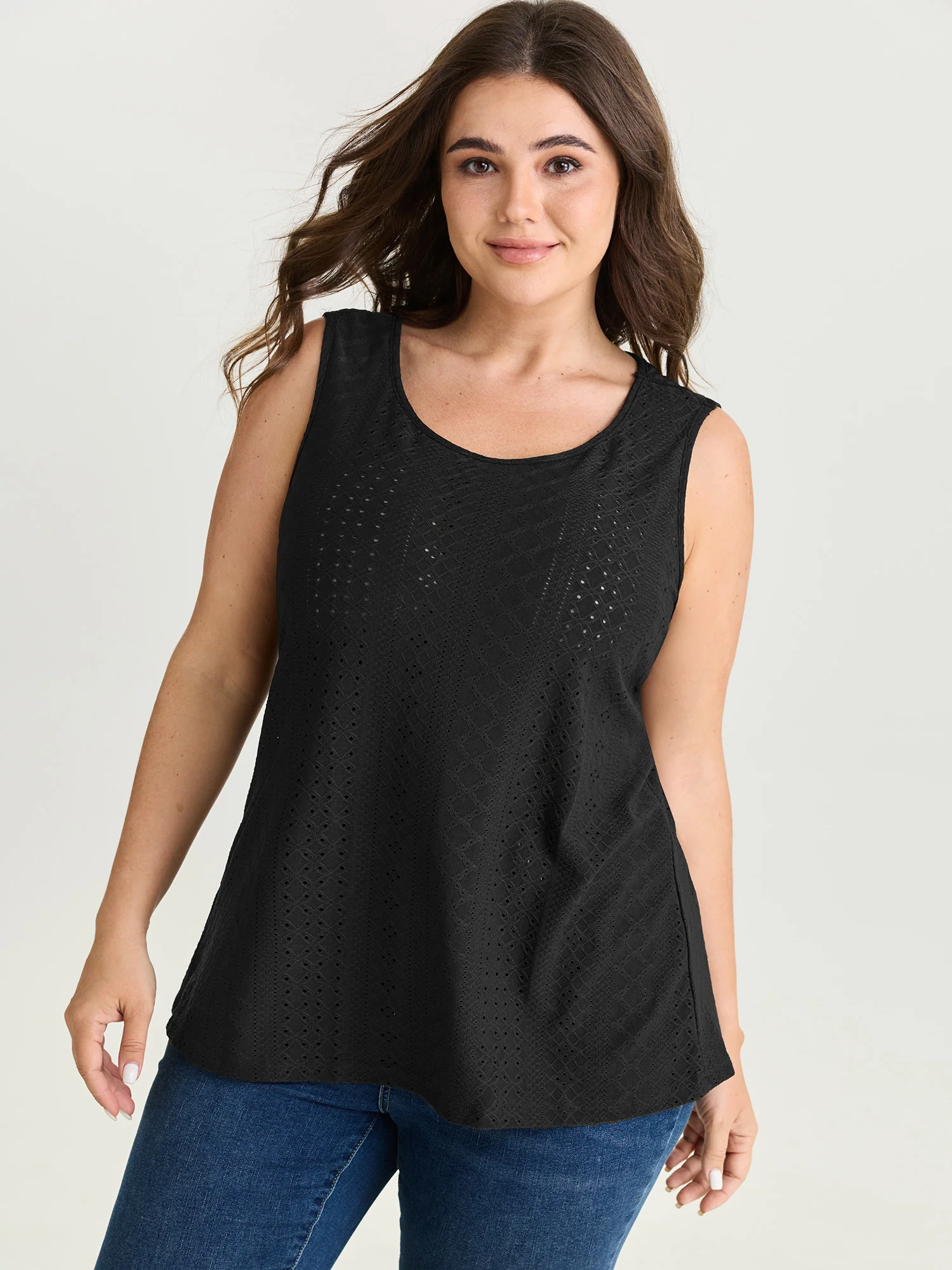 Stretchy Textured Round Neck Tank Top