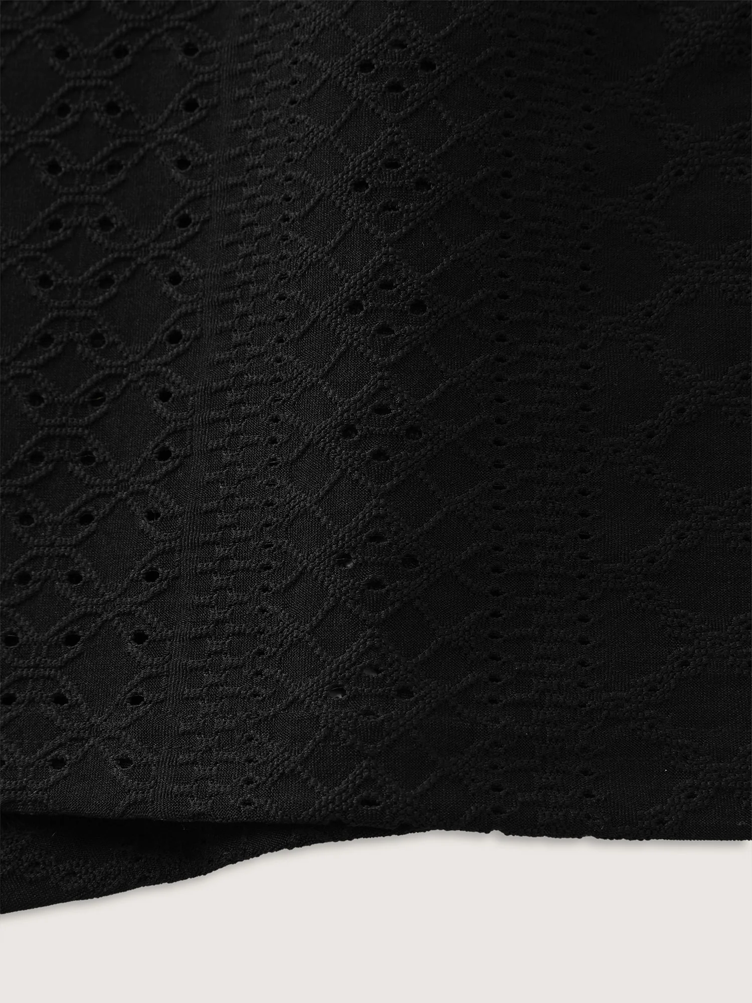 Stretchy Textured Round Neck Tank Top - Image 8
