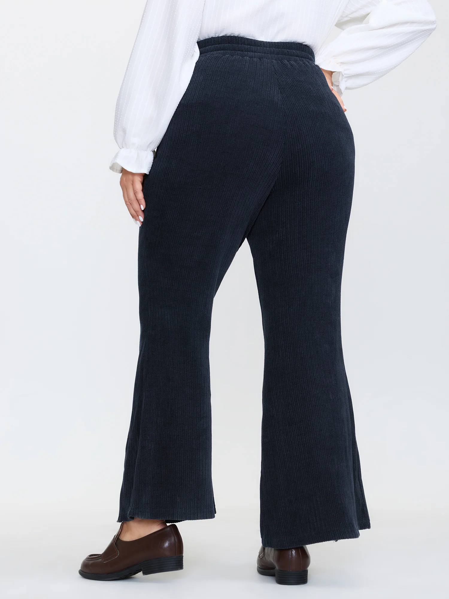 Stretchy Textured Slit Hem Zipper Detail Pants - Image 5