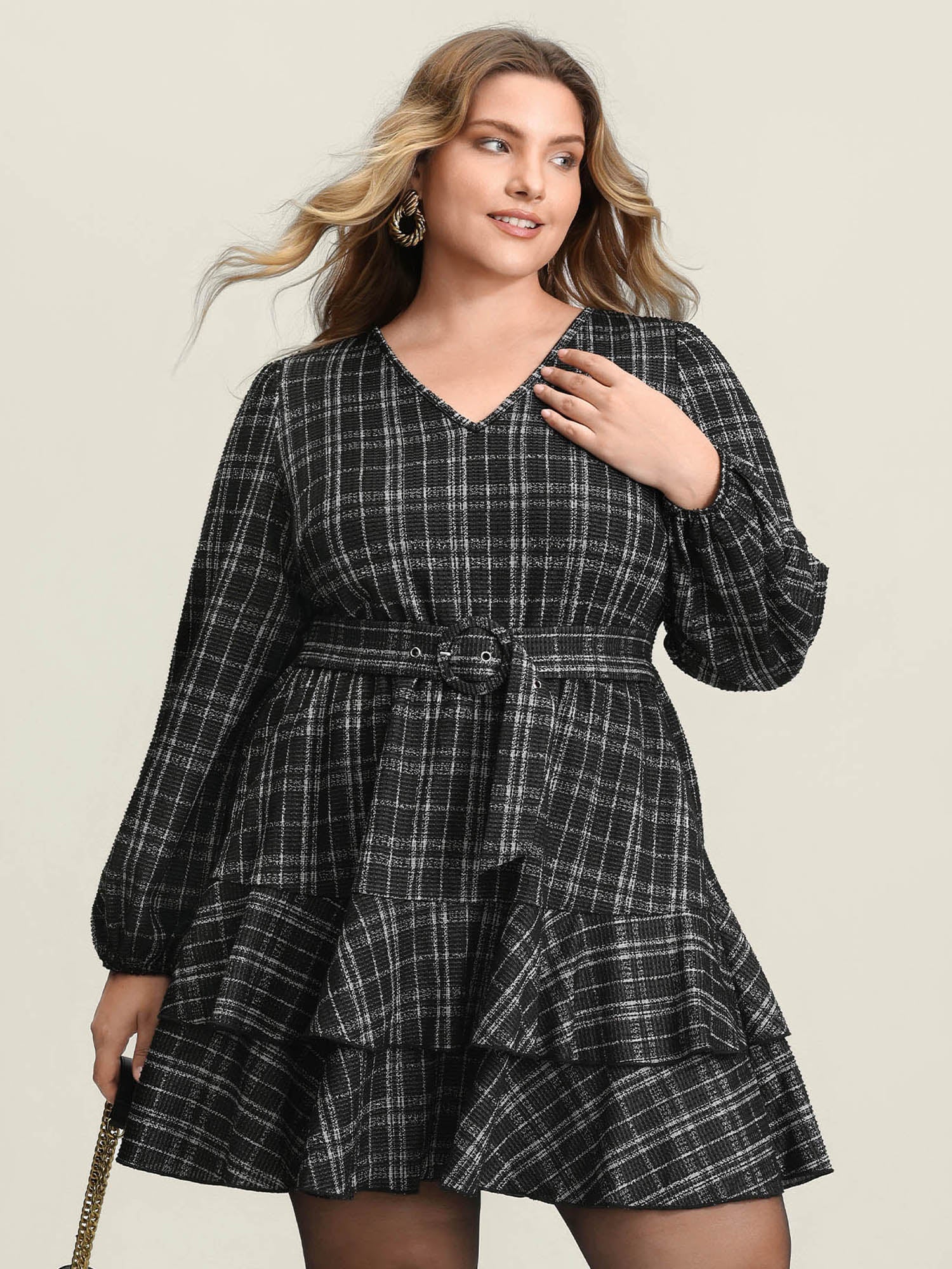 Stretchy Textured Tiered Mini Dress - Image 3