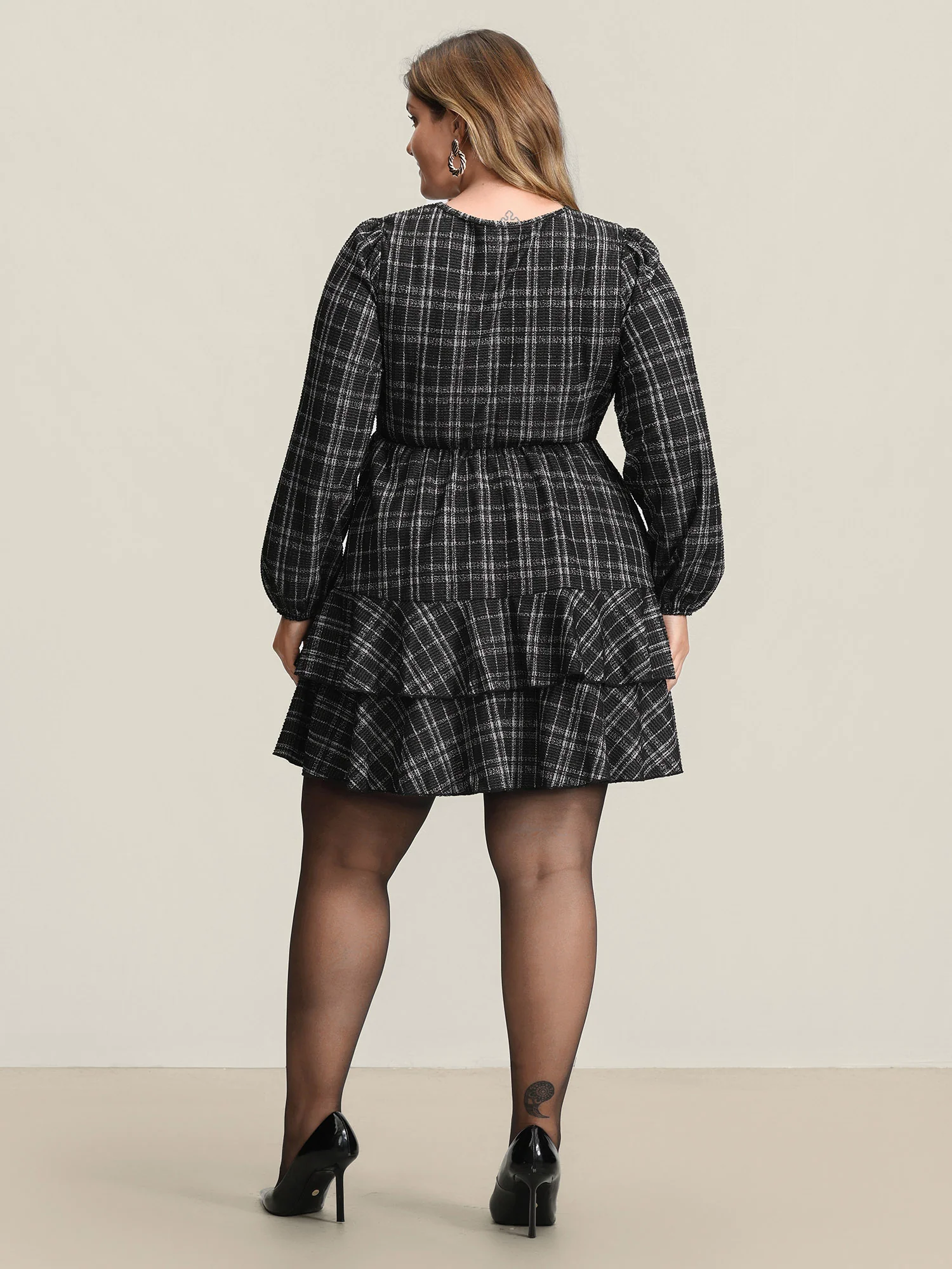 Stretchy Textured Tiered Mini Dress - Image 4