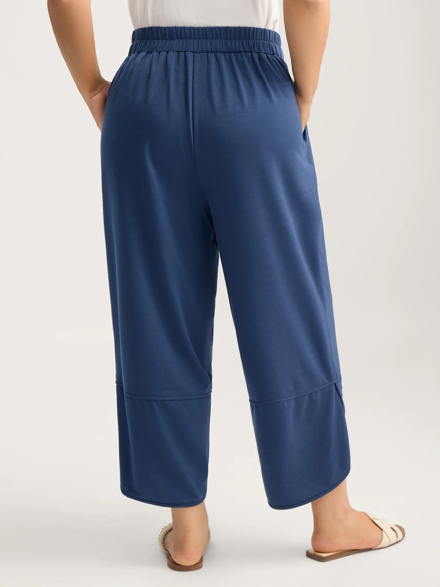 Stretchy Waist Asymmetrical Hem Straight-Leg Pants - Image 3