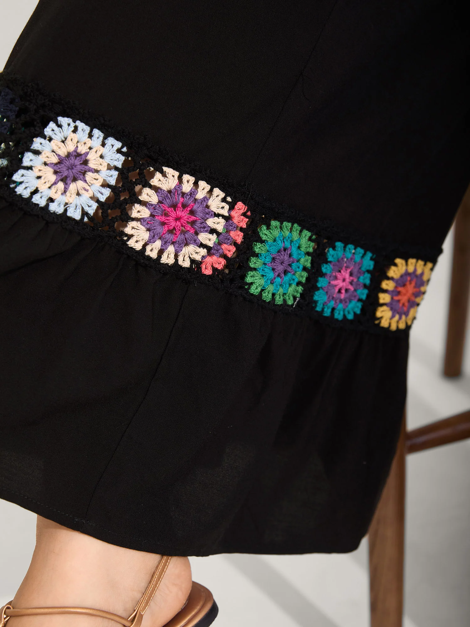 Stretchy Waist Crochet Floral Wide-Leg Pants - Image 2