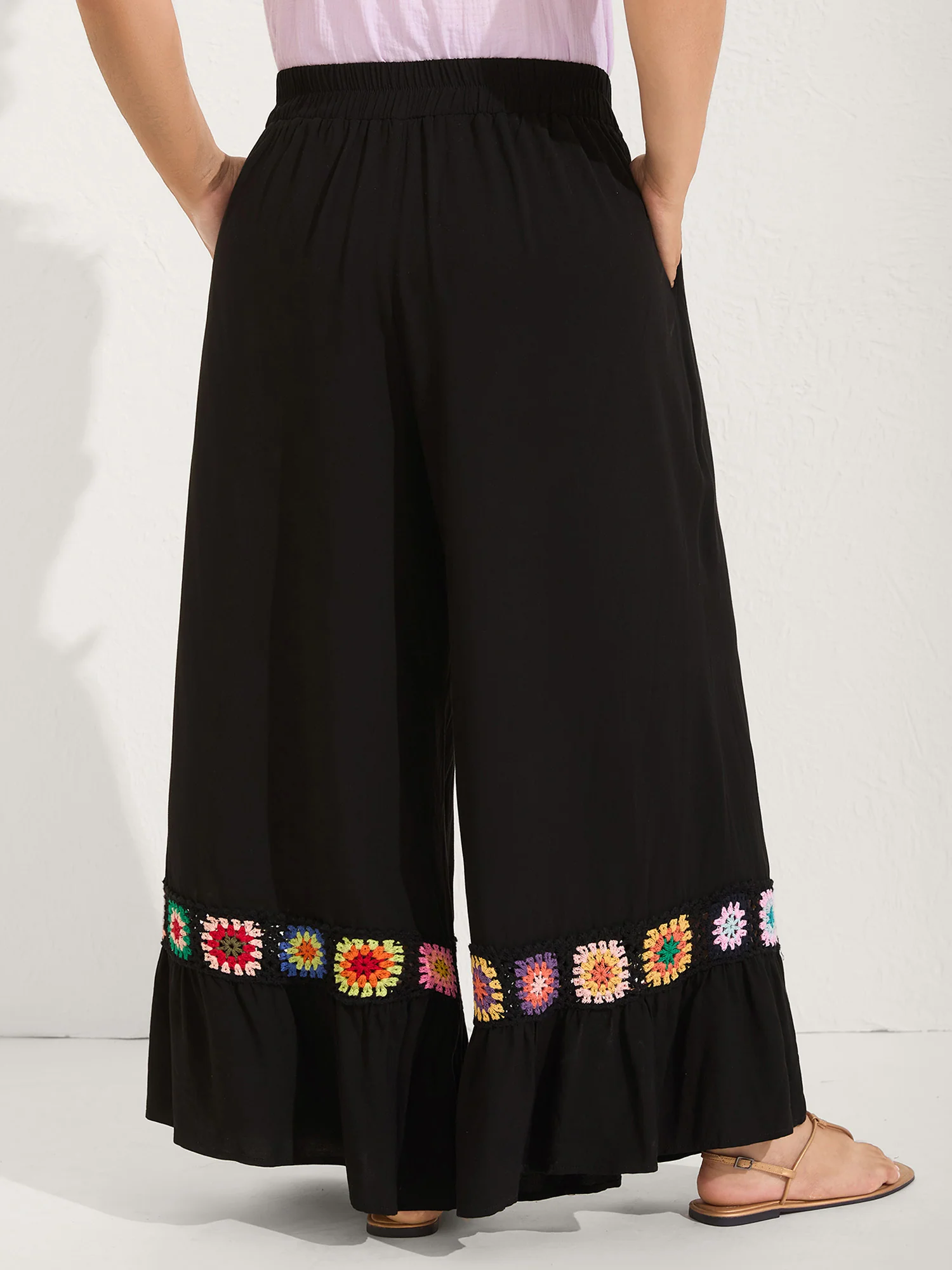 Stretchy Waist Crochet Floral Wide-Leg Pants - Image 5