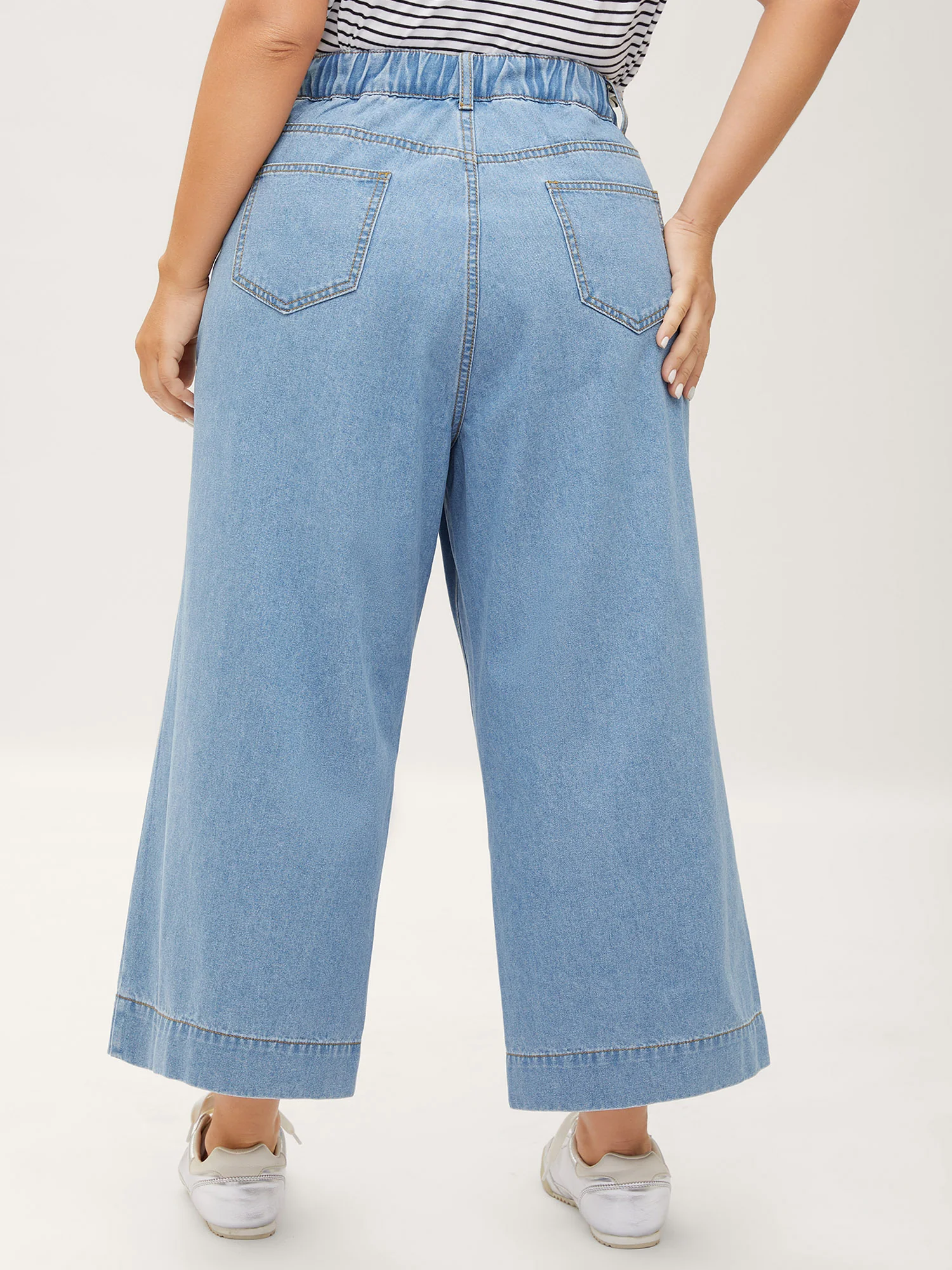 Stretchy Waist Flared Hem Jeans - Image 4