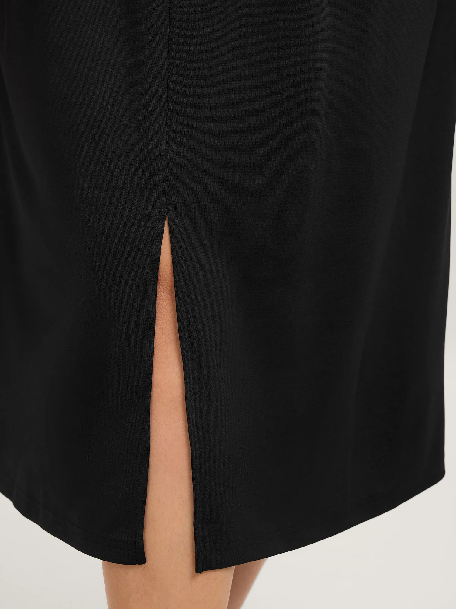 Stretchy Waist Pleated Midi Dress - Image 4
