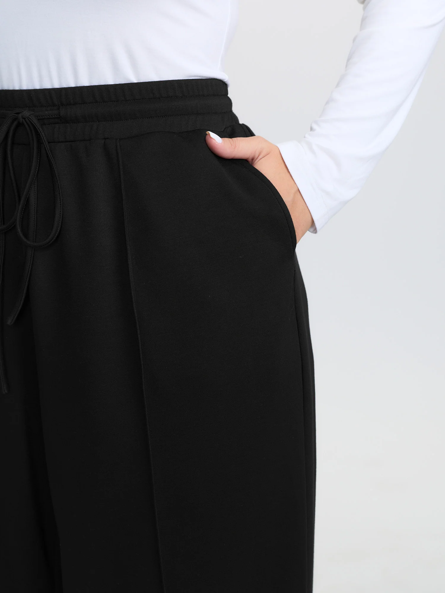 Stretchy Waist Pockets Drawstring Pants - Image 4