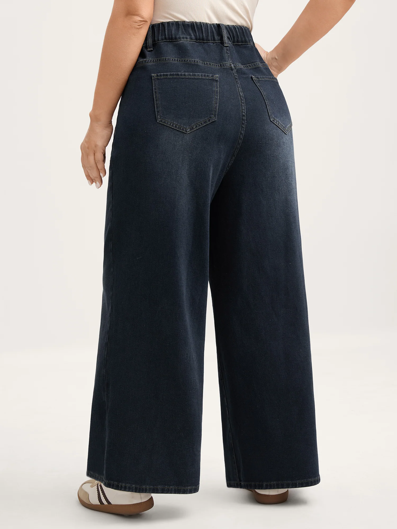 Pull-On Stretchy-Waist Wide-Leg Jeans - Image 10