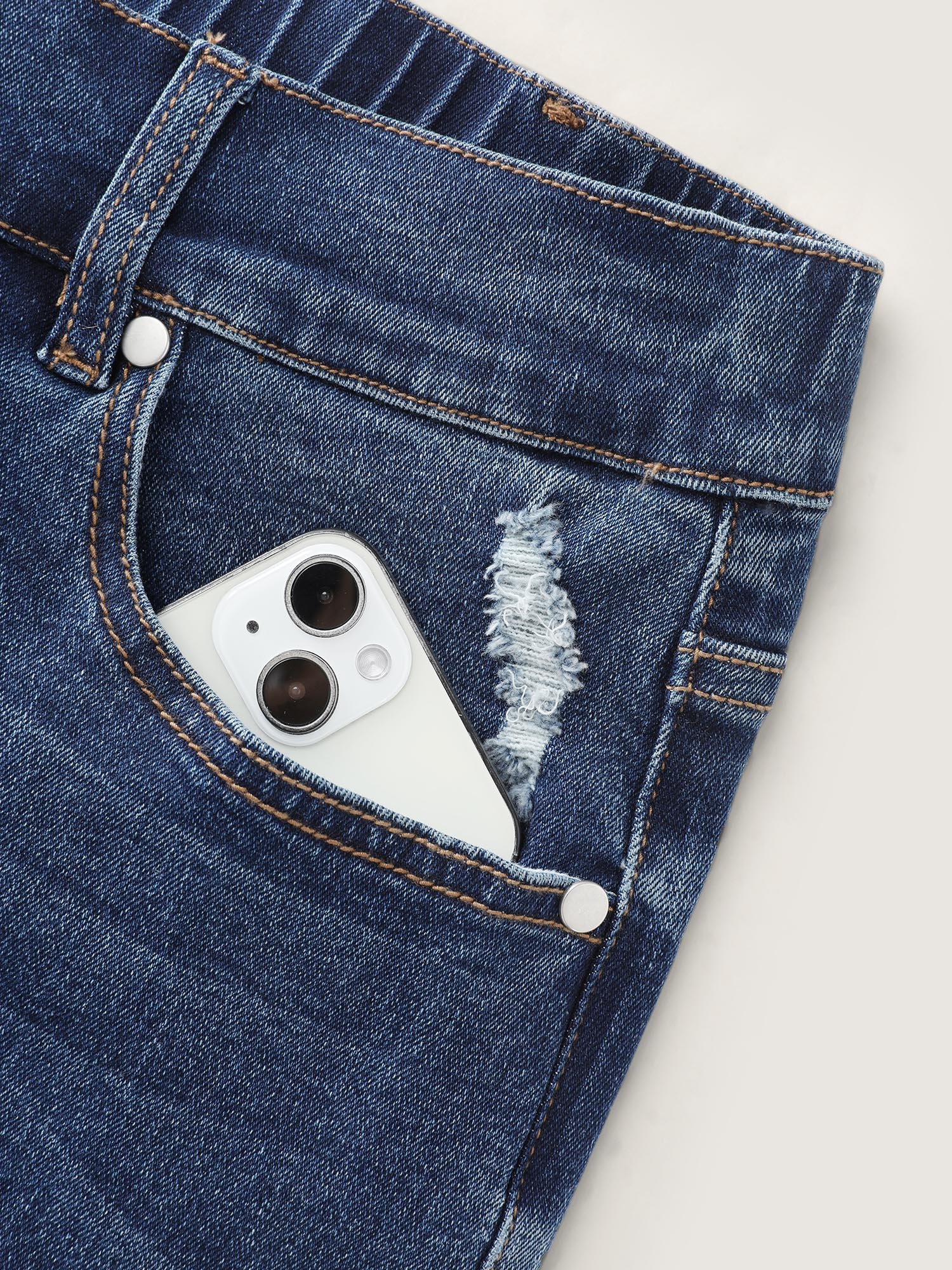 Stretchy Waist Ripped Hem Denim Shorts - Image 7