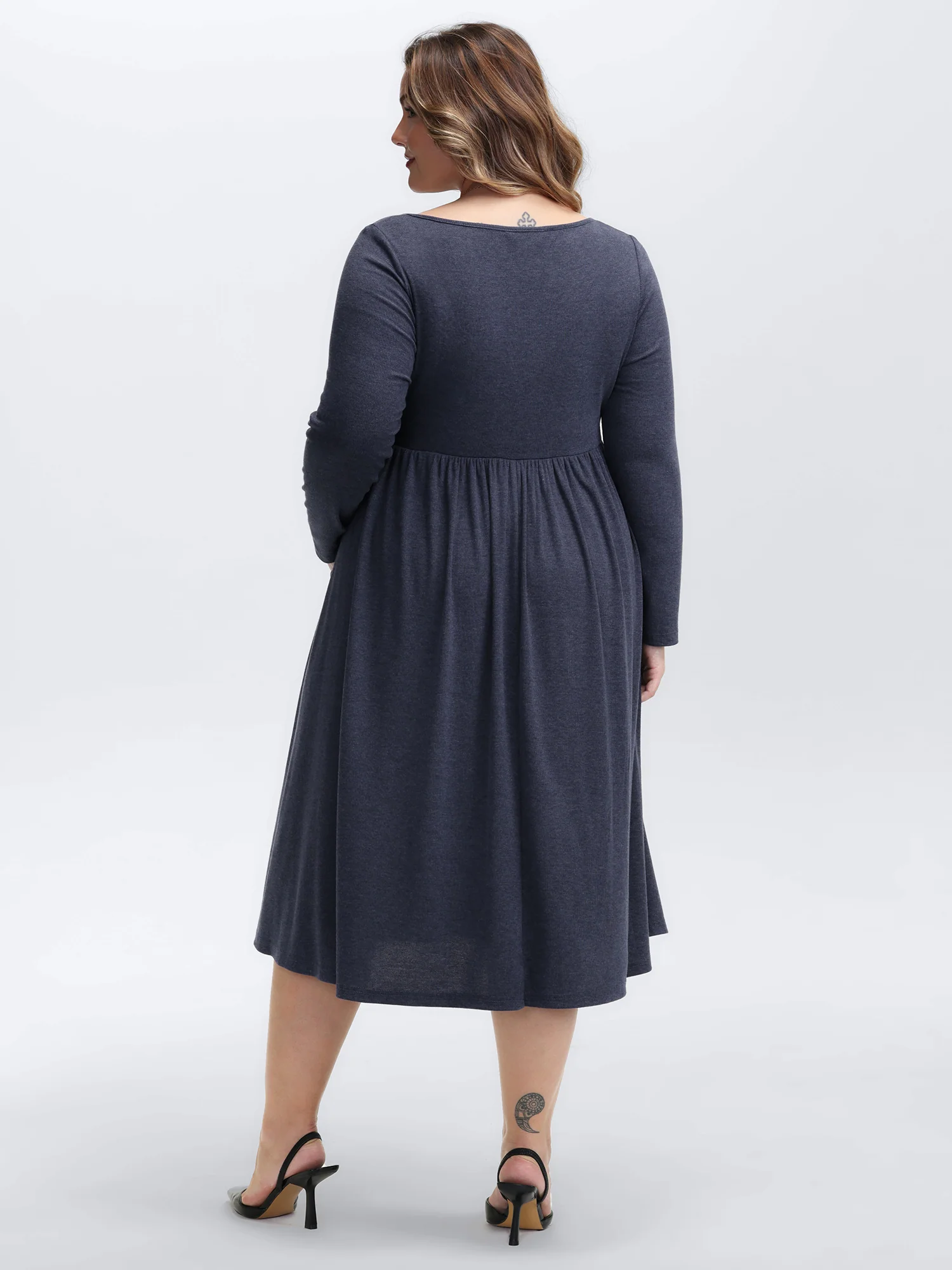 Stretchy Waist Scoop Neck Knit Midi Dress - Image 4