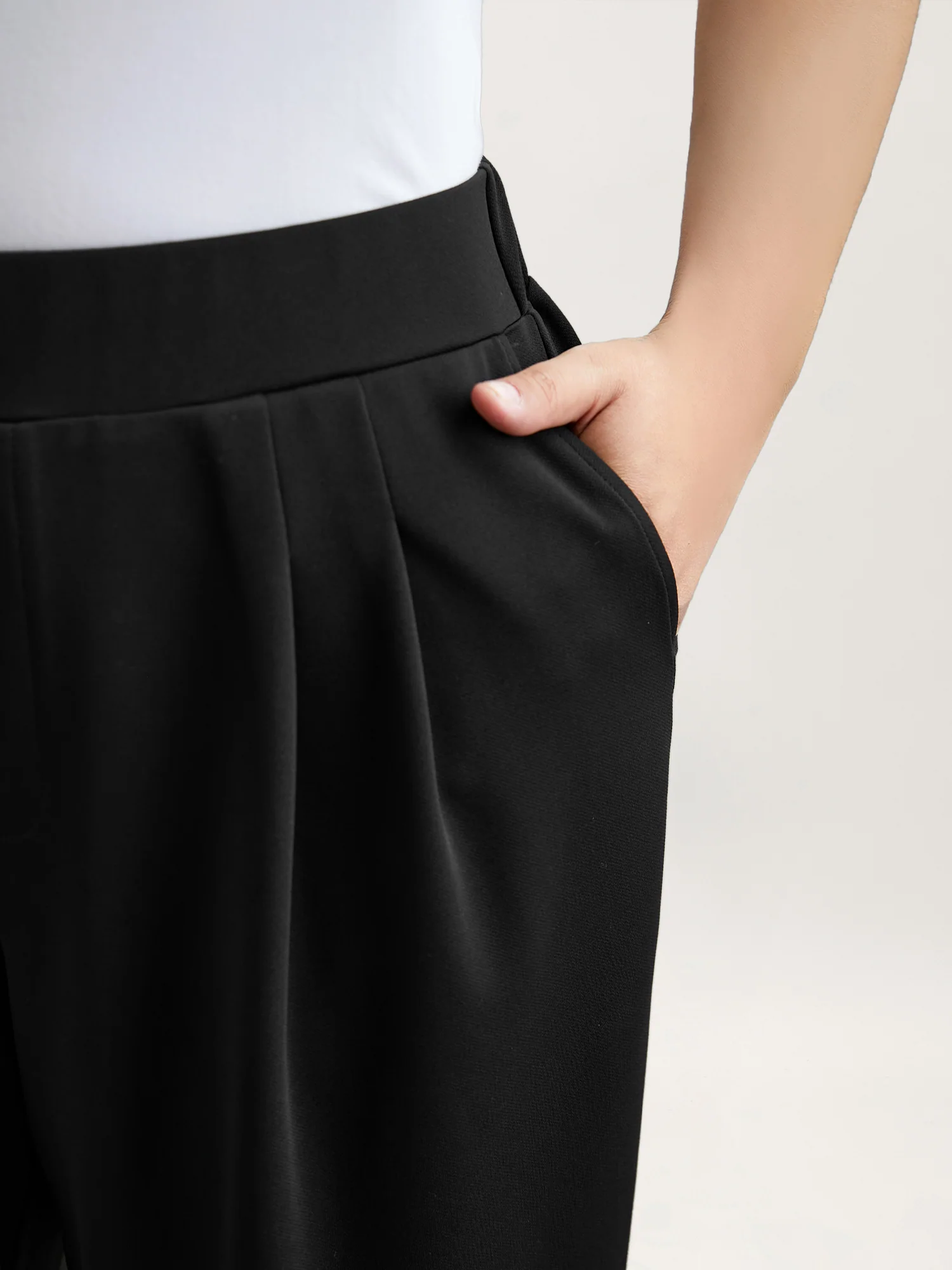 Stretchy-Waist Straight Leg Pants - Image 7