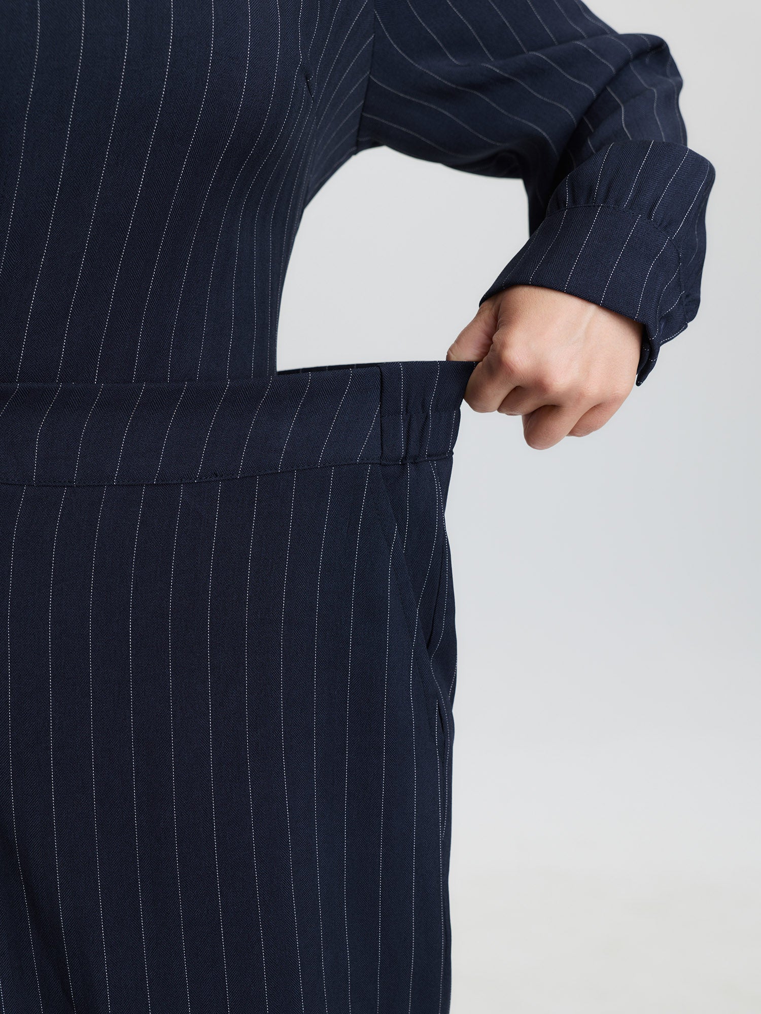 Stretchy Waist Striped Straight-Leg Pants - Image 4