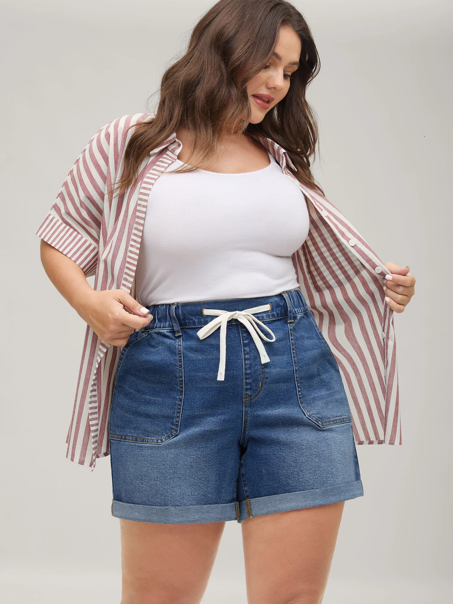 Pull-On Folded Hem High-Rise Denim Shorts - Image 2