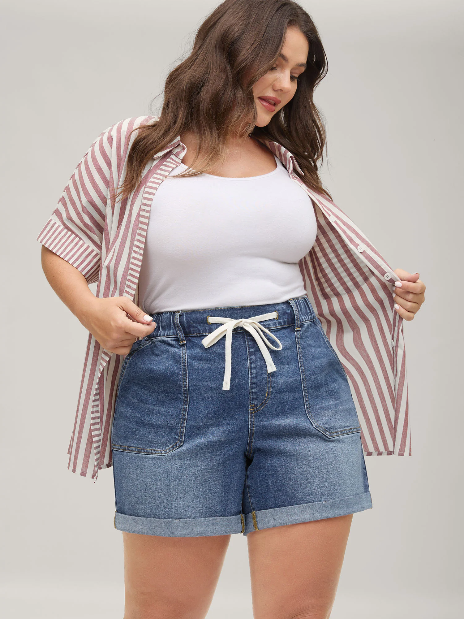 Pull-On Folded Hem High-Rise Denim Shorts - Image 23