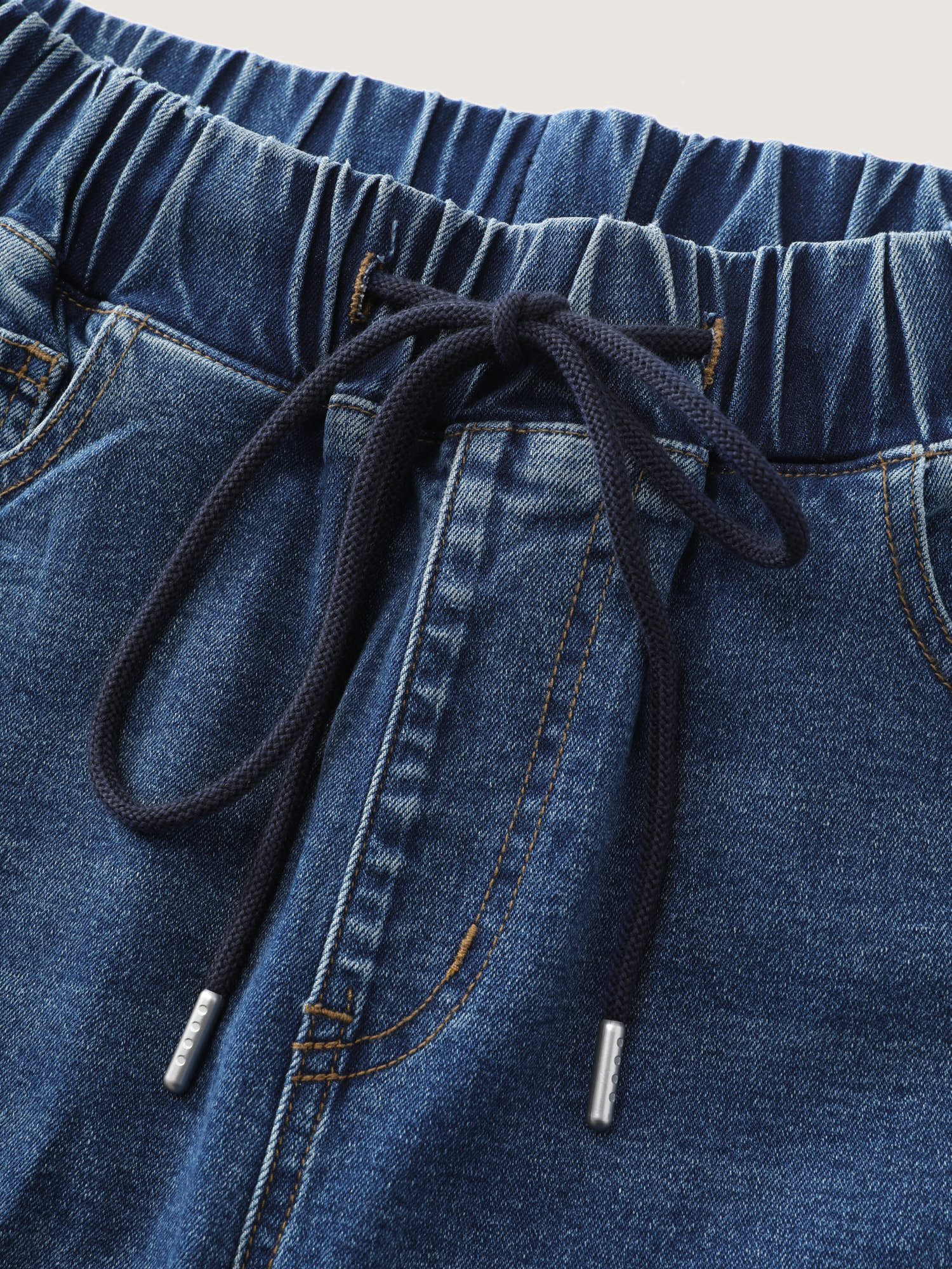 Stretchy Waistband Straight-Leg Jeans - Image 6