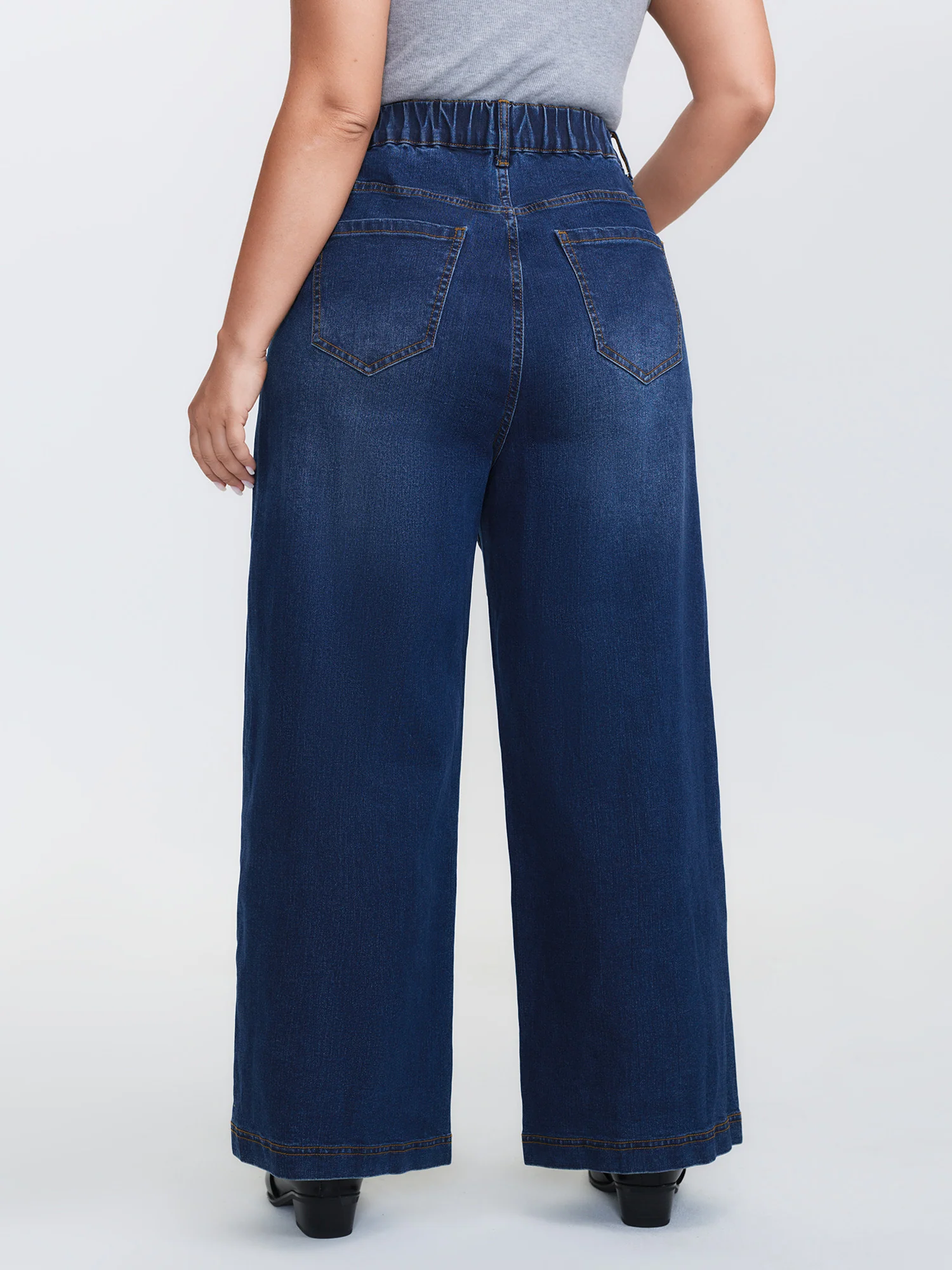 Relaxed-Fit Back Elastic Waist Wide-Leg Jeans - Image 5