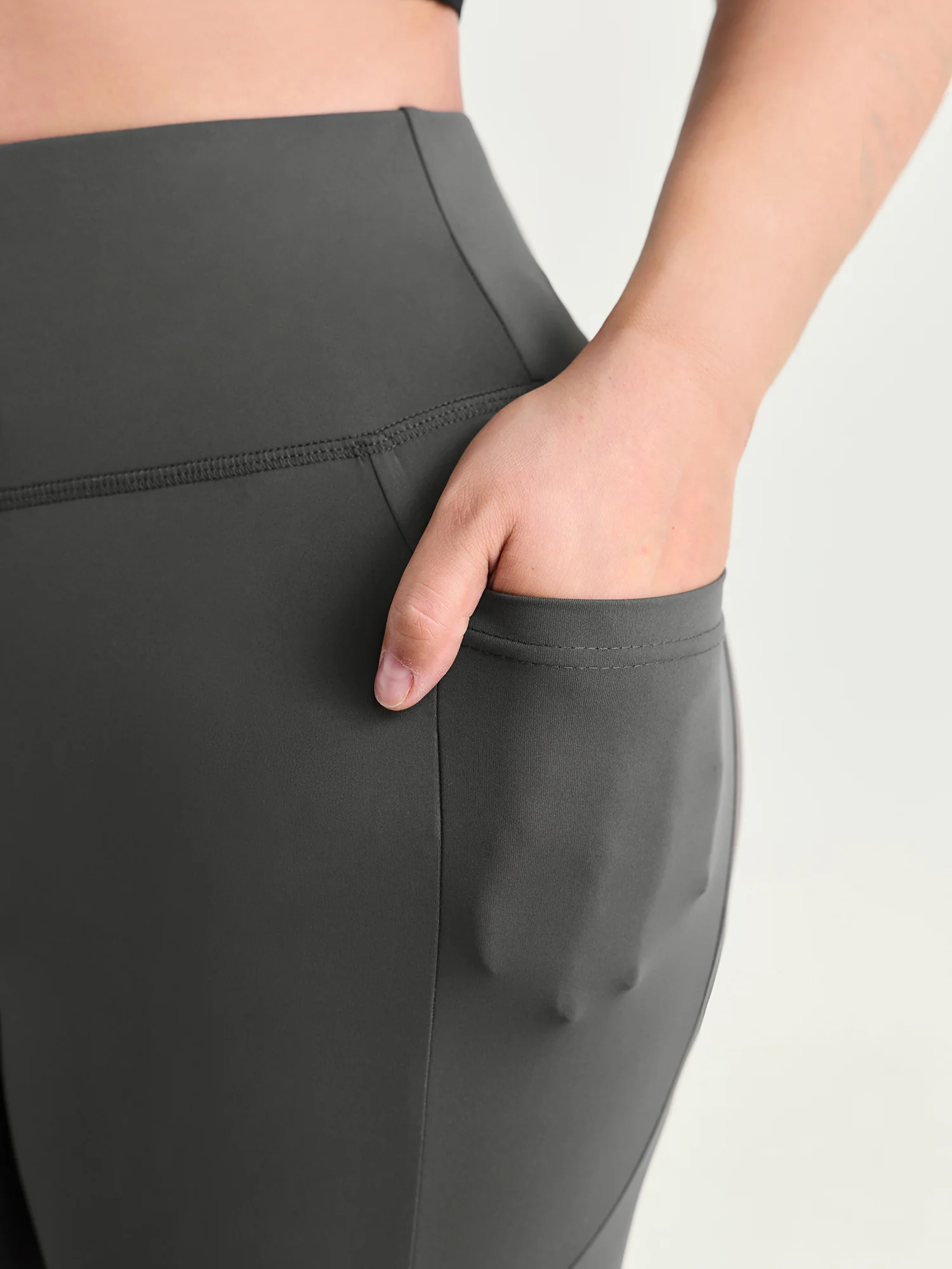 Stretchy Wide Waistband Pocket Leggings - Image 3