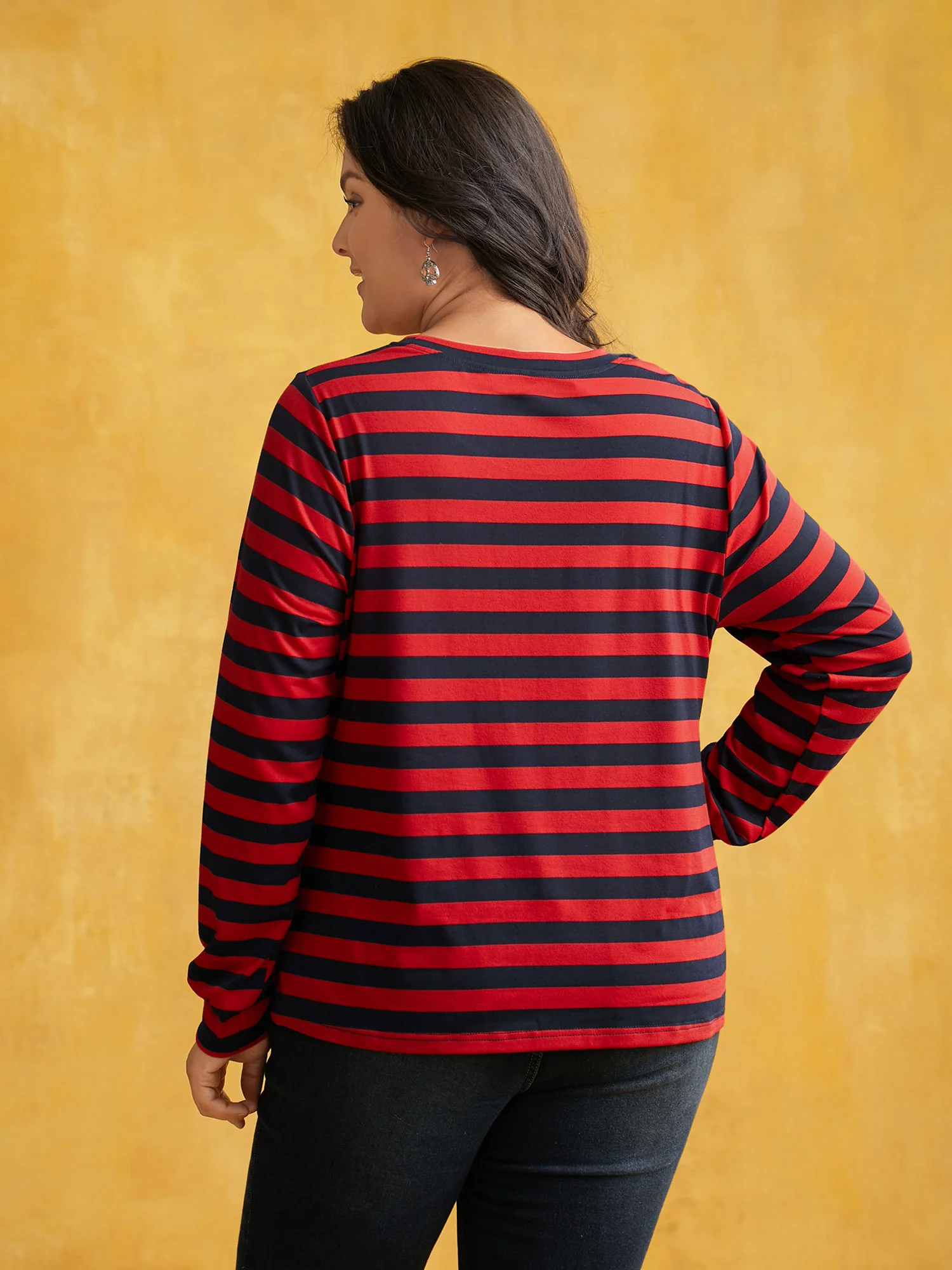 Striking Striped Relaxed Fit T-shirt - Image 2