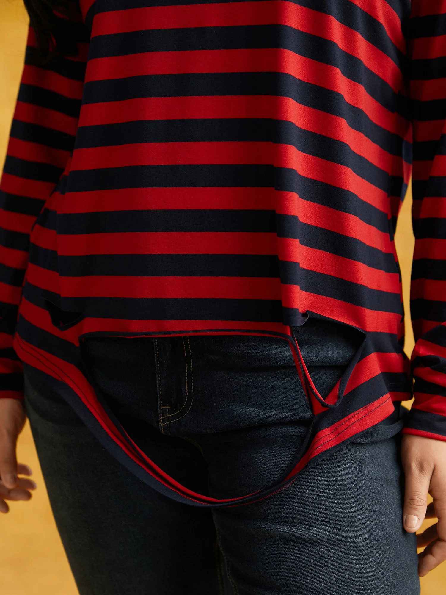 Striking Striped Relaxed Fit T-shirt - Image 4