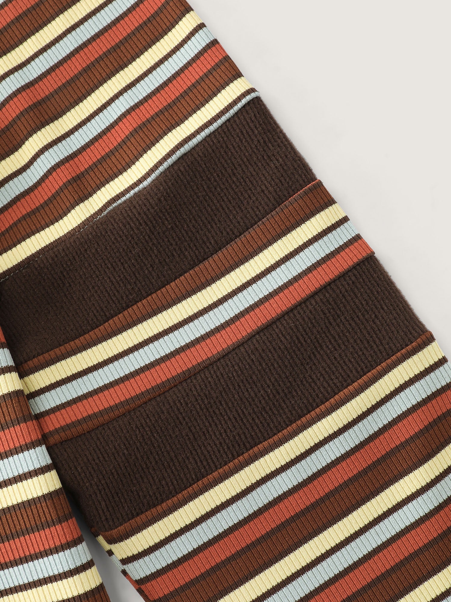 Stripe Color Contrast Round Neck T-Shirt - Image 6