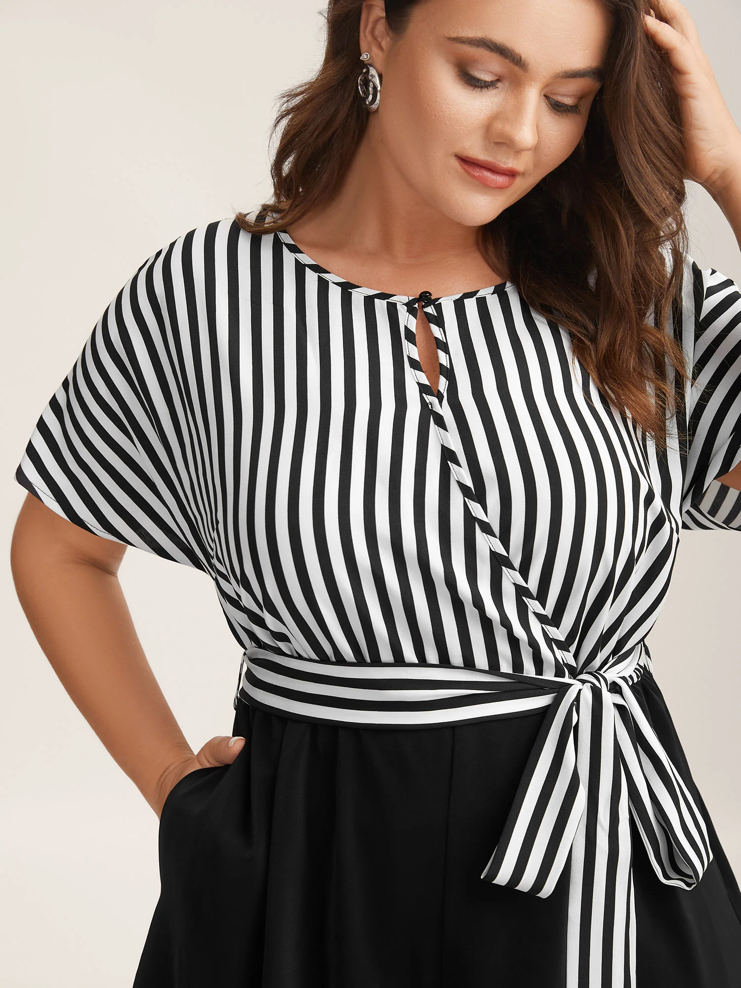 Stripe Print Belted Pockets Romper - Image 2