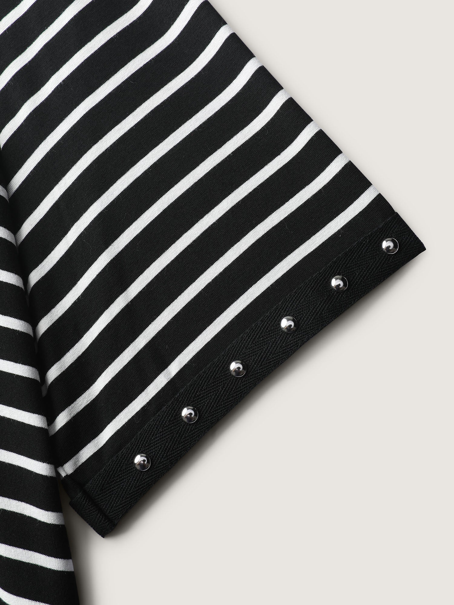 Stripe Rivets Contrast Edge T-Shirt - Image 5