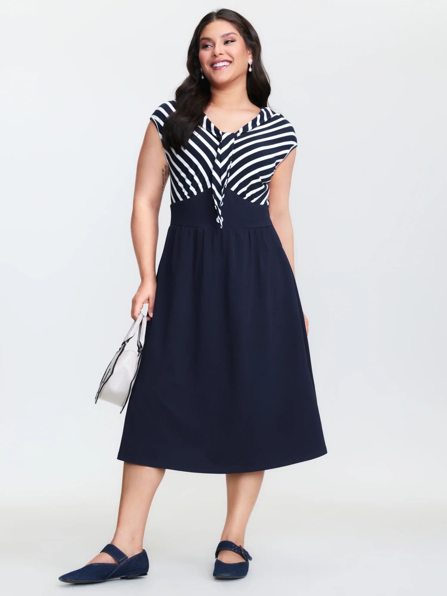 Cotton Striped Button Detail Pockets Midi Dress - Image 3