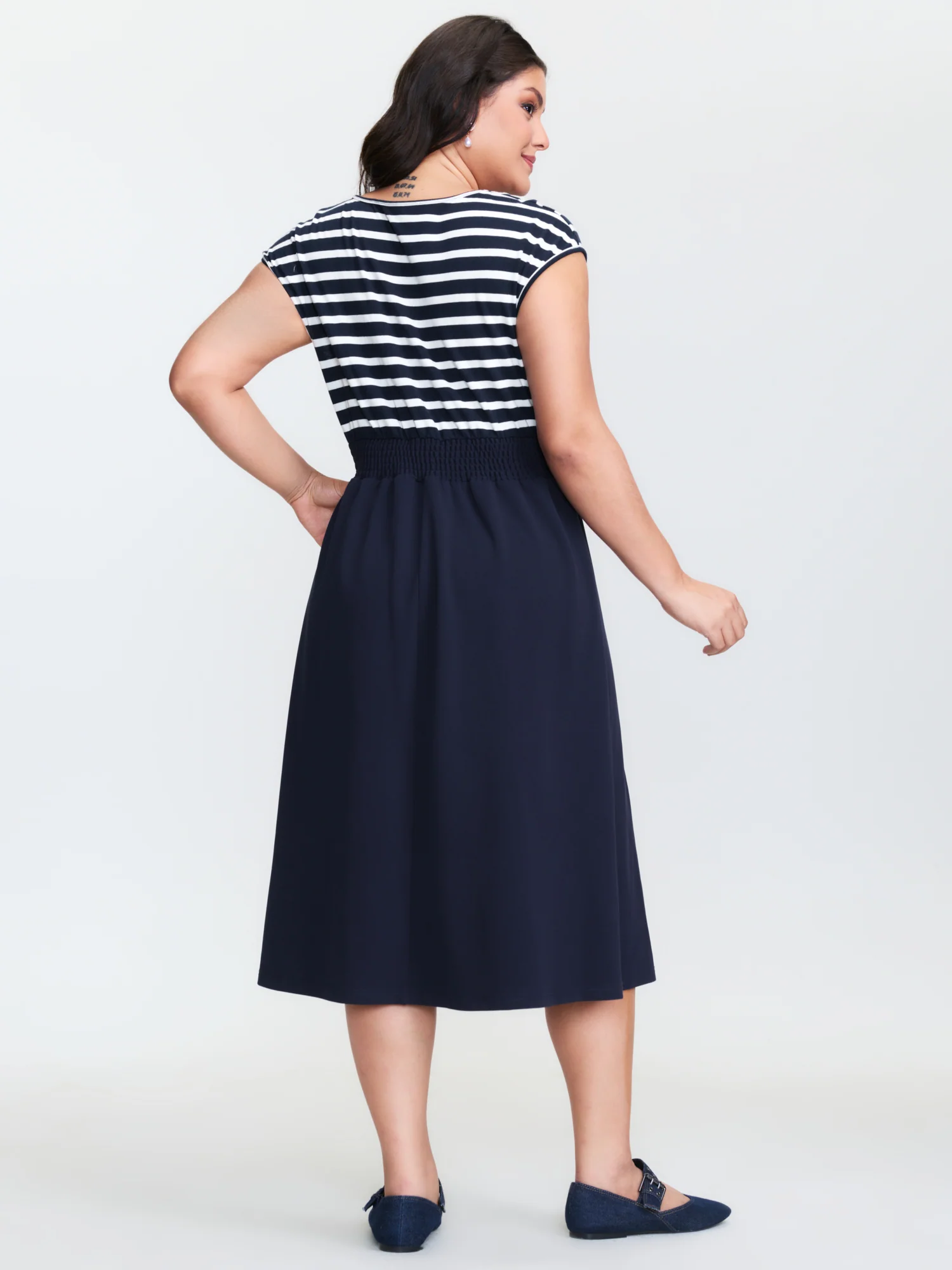 Cotton Striped Button Detail Pockets Midi Dress - Image 4