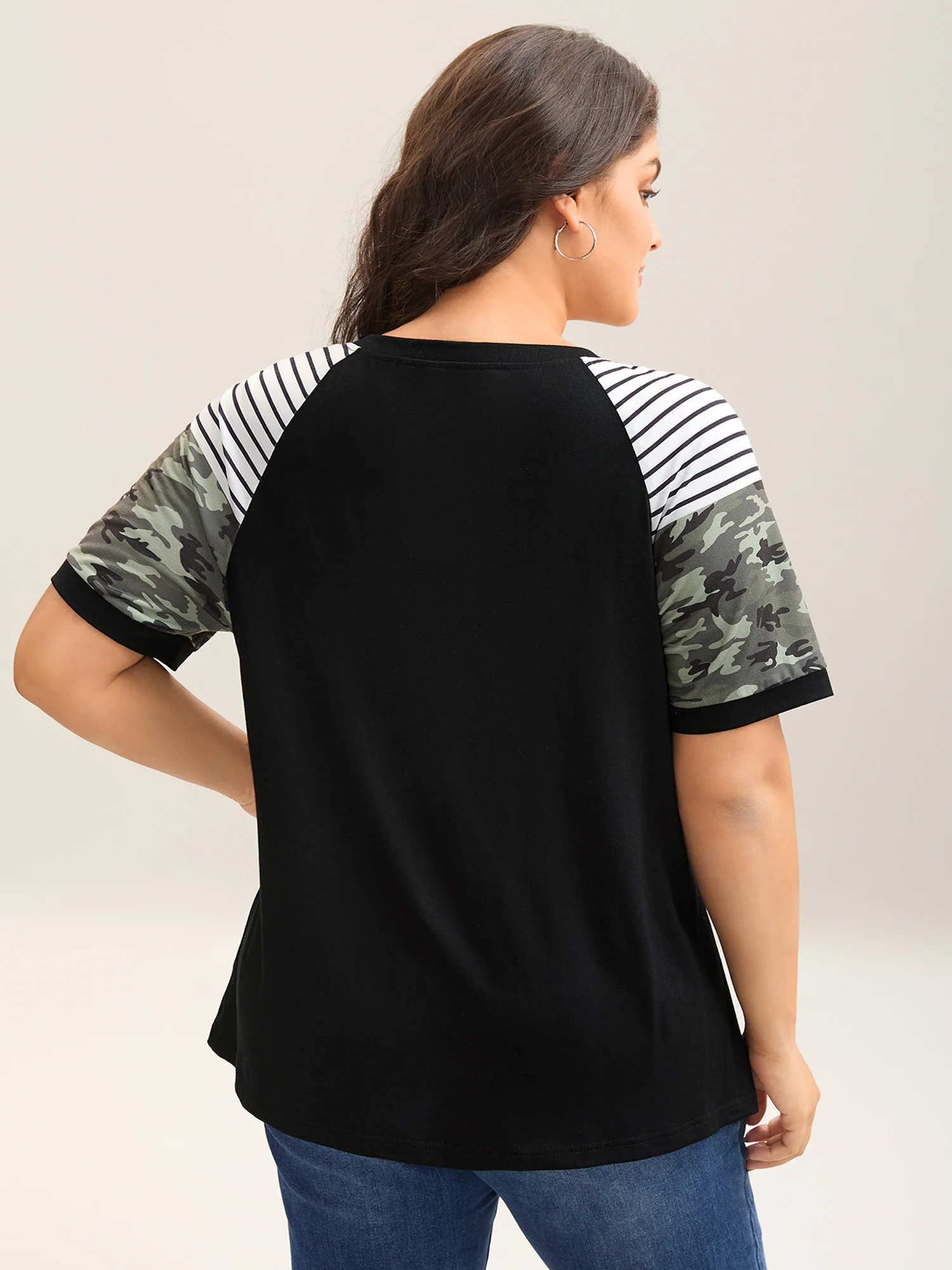 Striped Camouflage Print Round Neck T-Shirt - Image 4