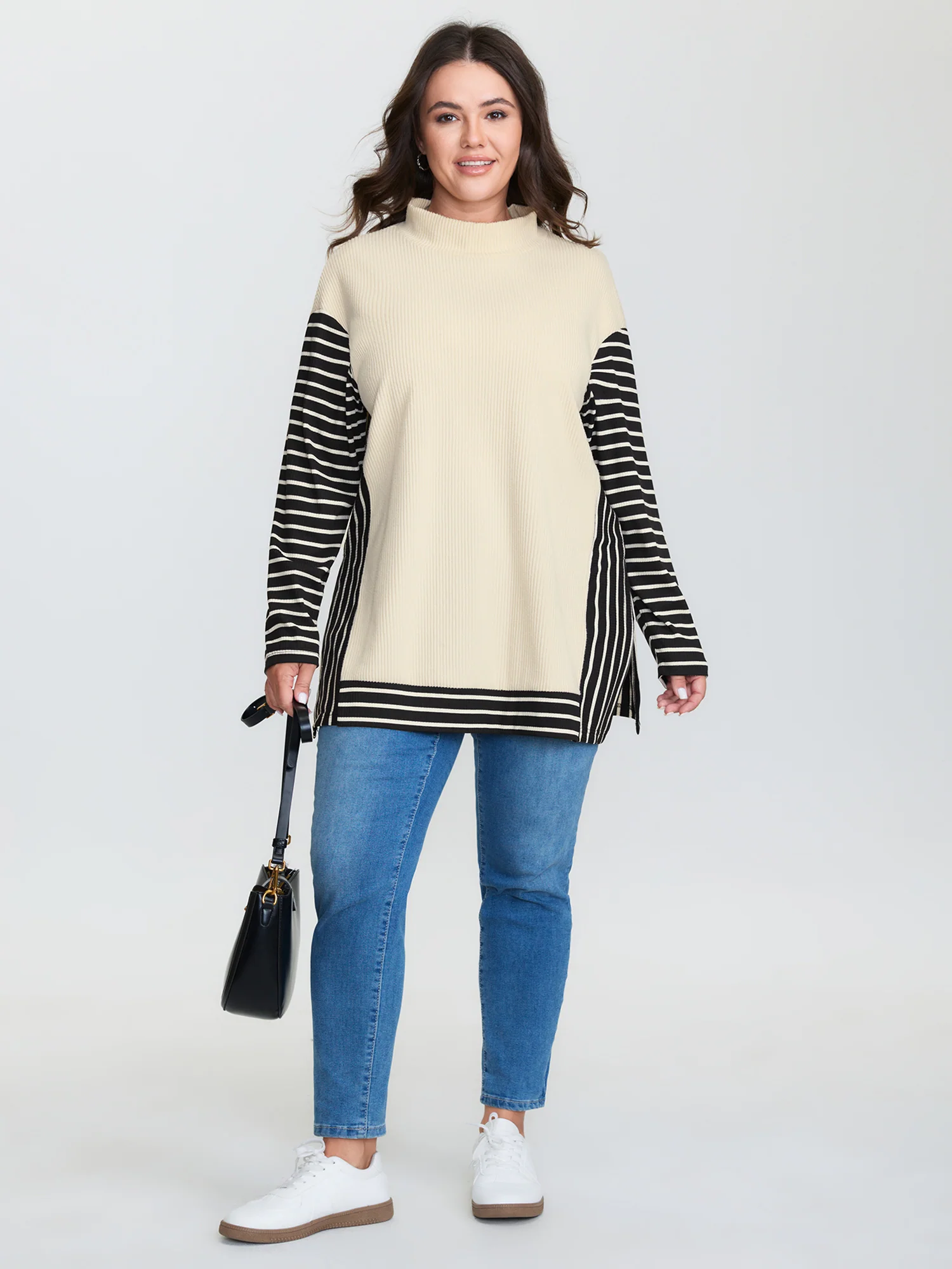 Striped Color Contrast Mockneck T-Shirt - Image 3