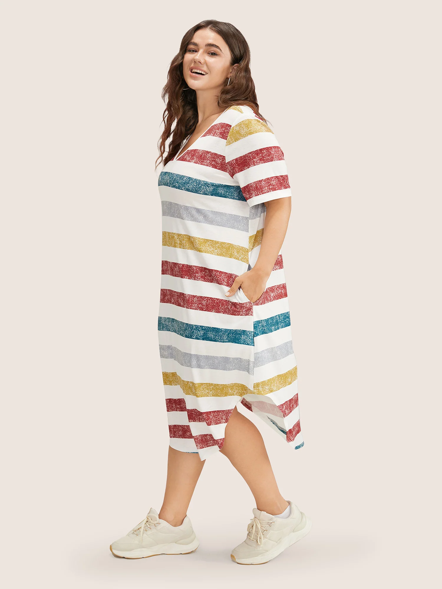 Striped Contrast Arc Hem V Neck Pocket Dress - Image 3