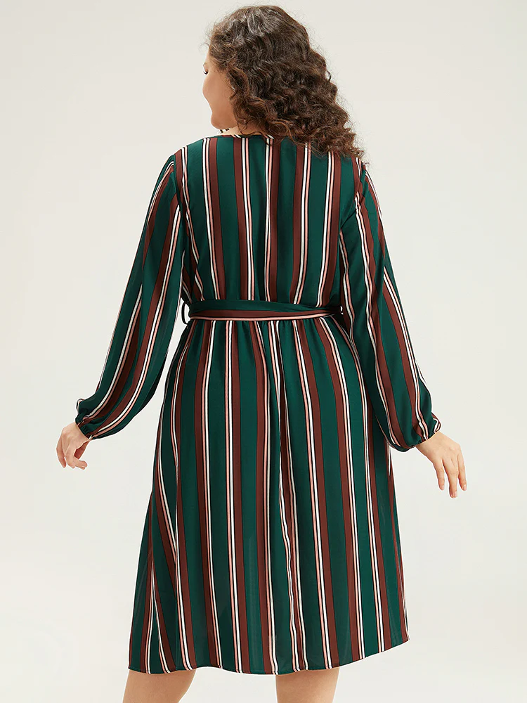 Striped Contrast Crew Neck Belted Dress - Image 4