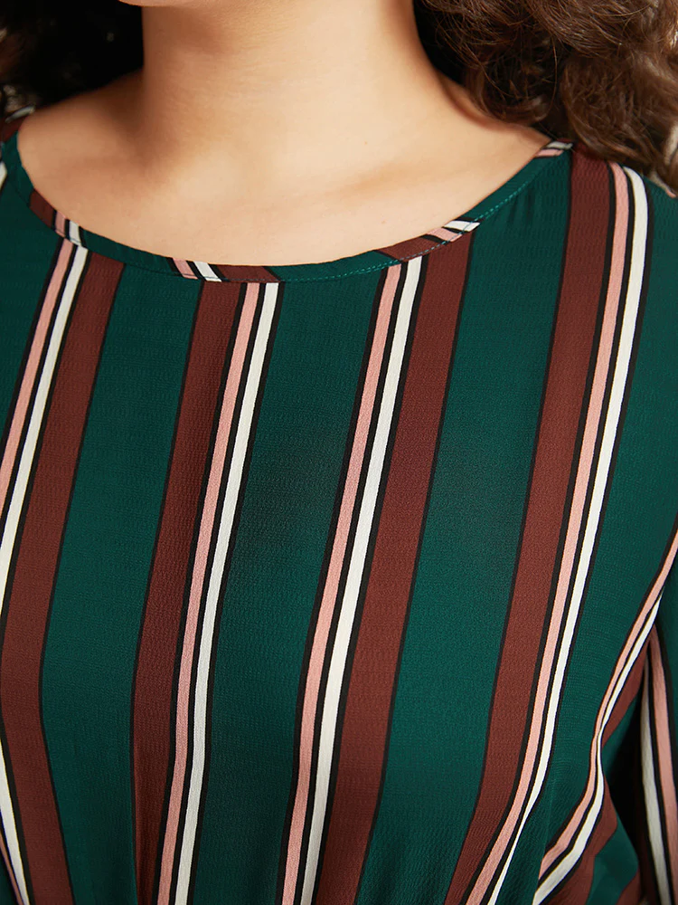 Striped Contrast Crew Neck Belted Dress - Image 6