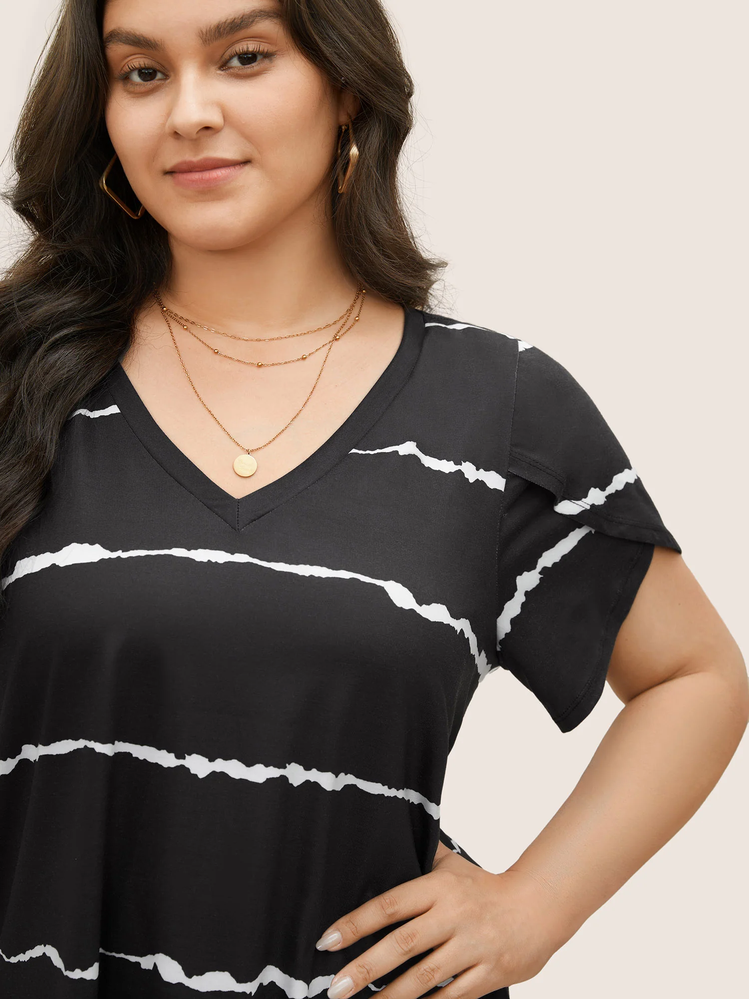 Striped Contrast Petal Sleeve T-shirt - Image 4