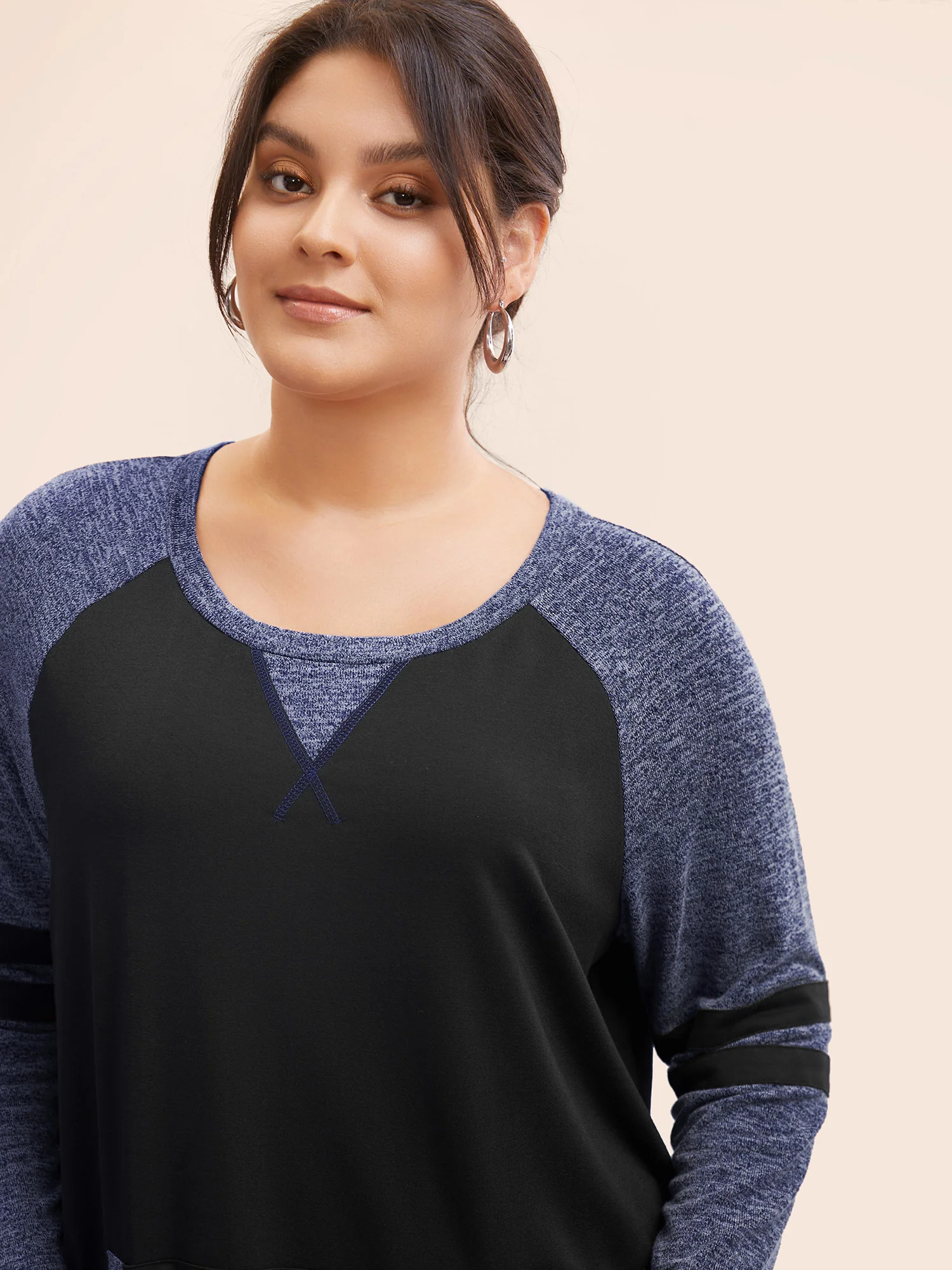 Striped Contrast Pocket Raglan Sleeve High Low Hem Sweatshirt - Image 10