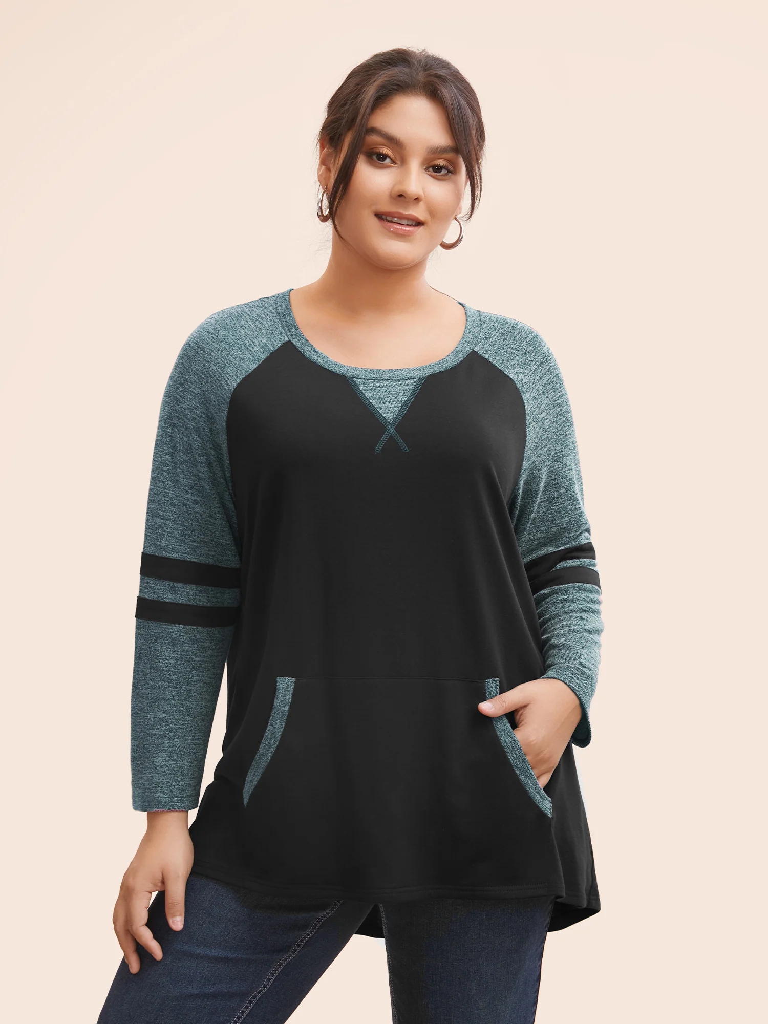 Striped Contrast Pocket Raglan Sleeve High Low Hem Sweatshirt - Image 17
