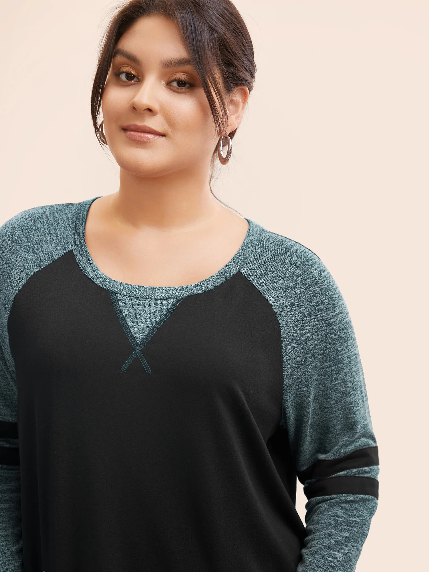 Striped Contrast Pocket Raglan Sleeve High Low Hem Sweatshirt - Image 19