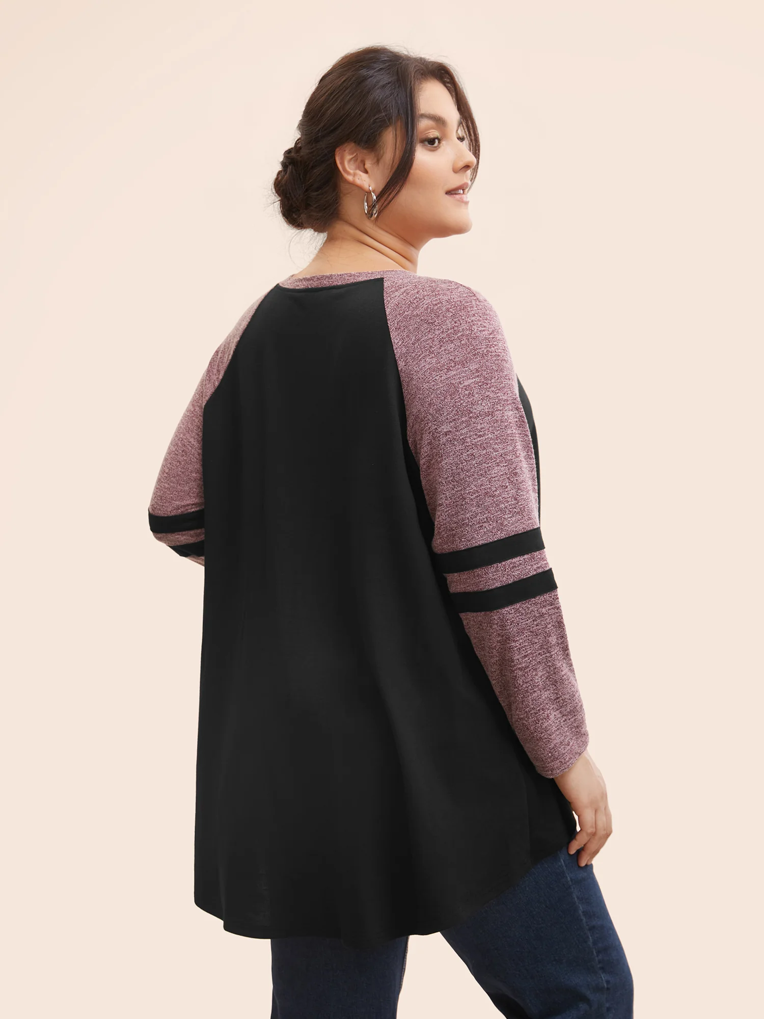 Striped Contrast Pocket Raglan Sleeve High Low Hem Sweatshirt - Image 4