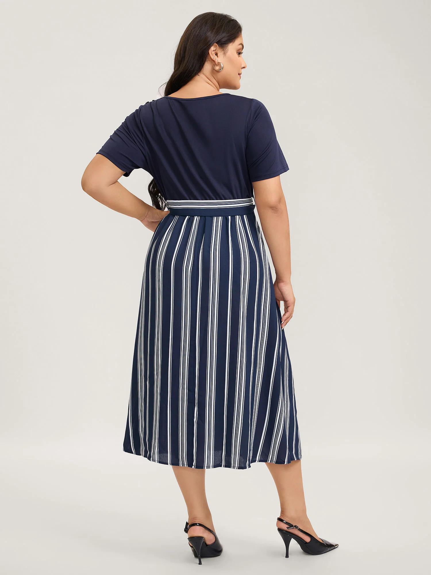 Striped Contrast Print Waist-Cinched Midi Dress - Image 4