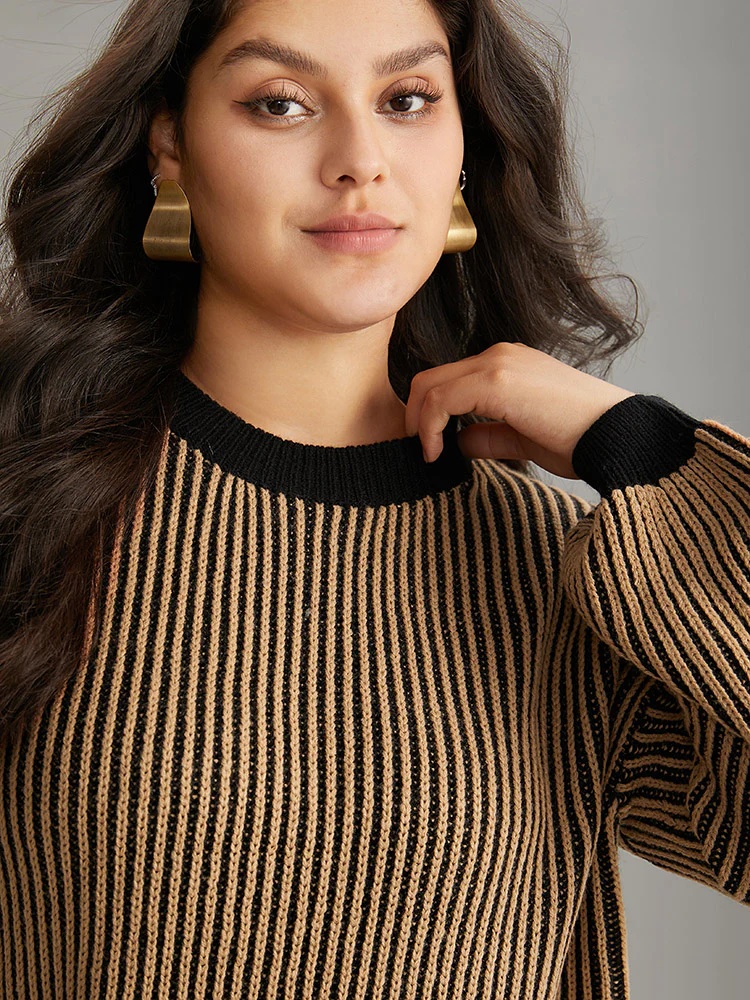 Striped Contrast Round Neck Pullover - Image 5