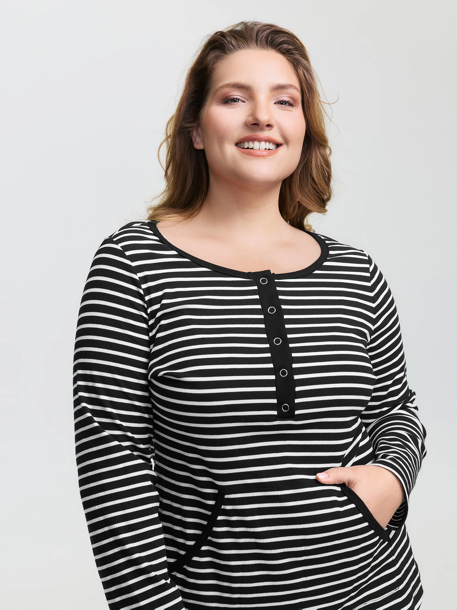 Striped Half-Open Placket Pockets T-Shirt - Image 2