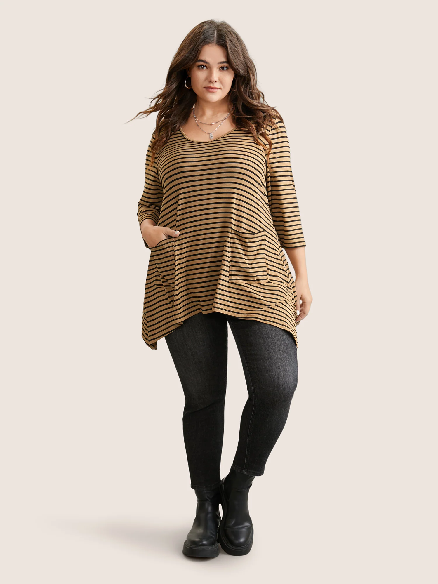 Striped Pocket Asymmetrical Split Hem Tunic T-shirt - Image 2