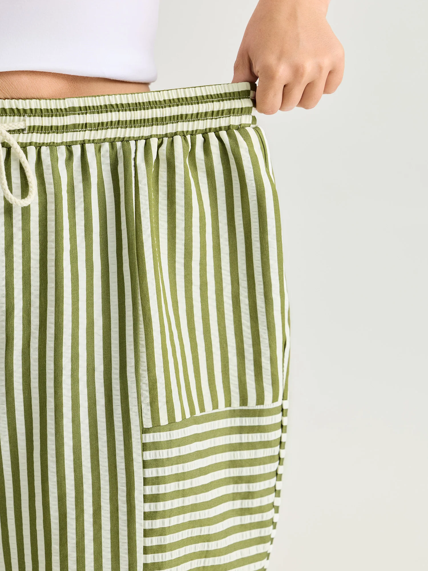 Striped Print Cuffed Hem Pants - Image 4