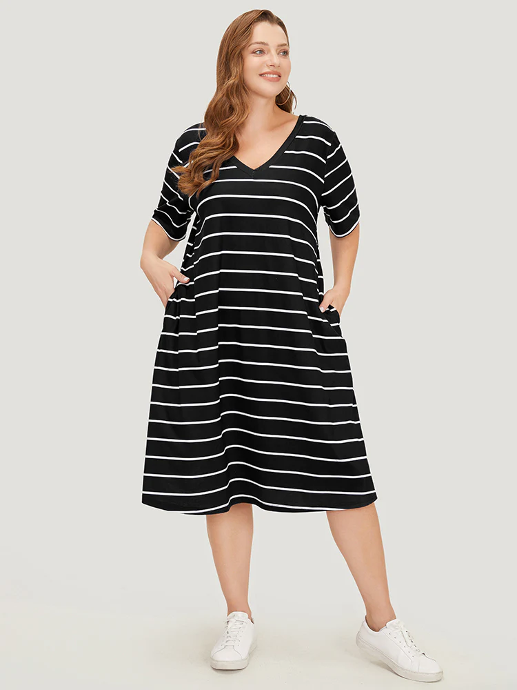 Striped Print Pocket Flutter Crossover Back Dress - Image 4