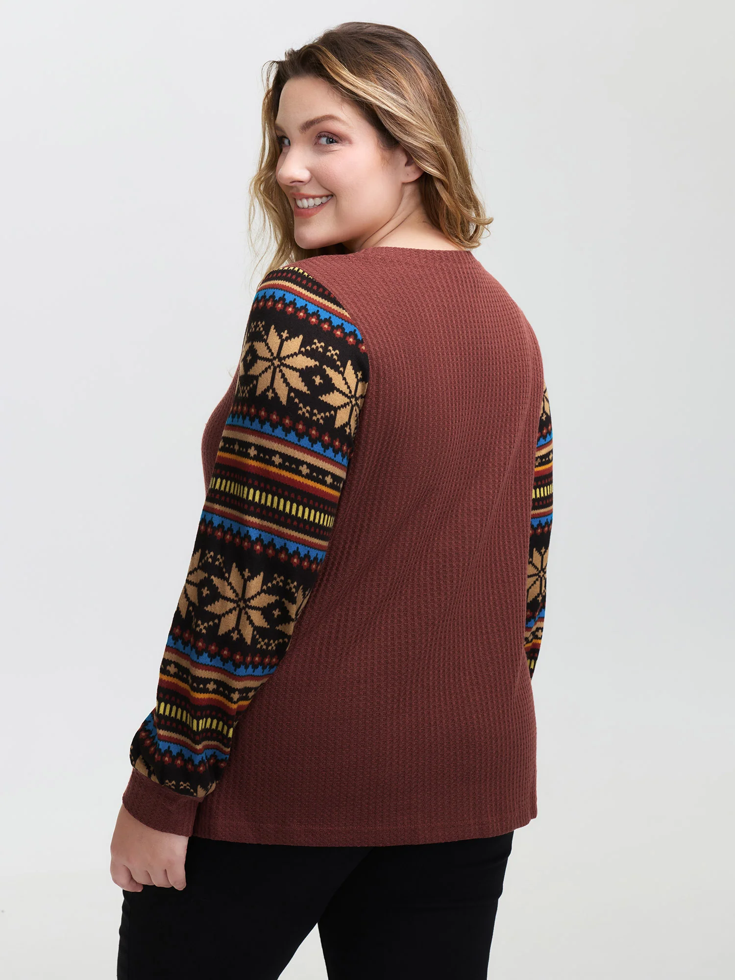 Striped Print Sleeve Gold Stamped T-Shirt - Image 4