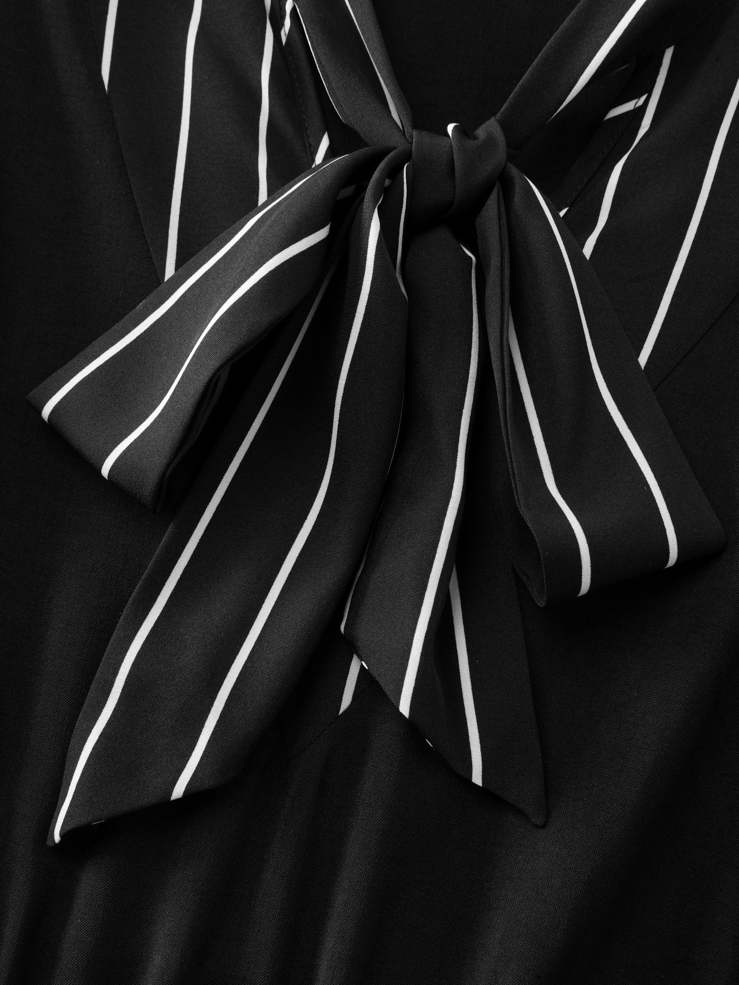 Striped Ribbon Neckline Contrast Midi Dress - Image 6